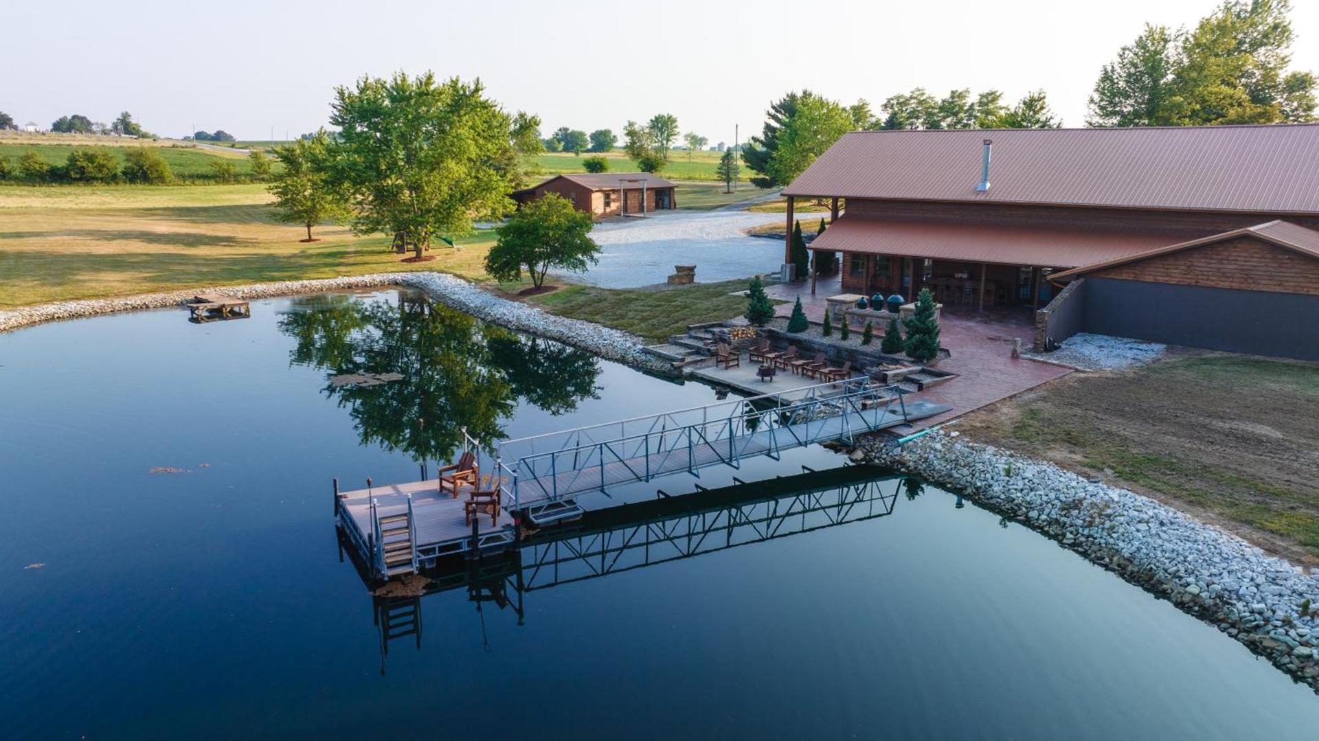 Bearshield Lodge photo 2