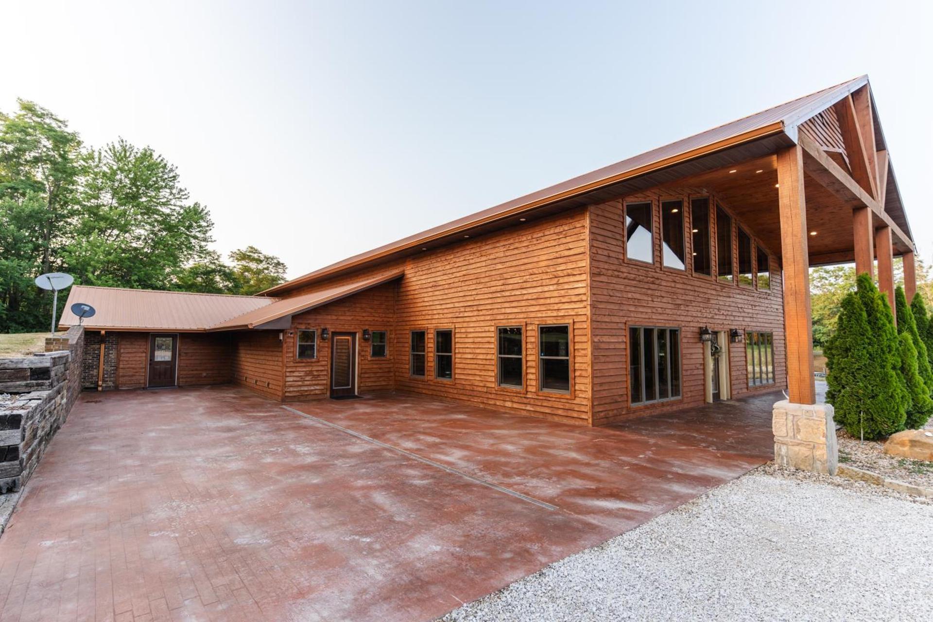 Bearshield Lodge photo 21