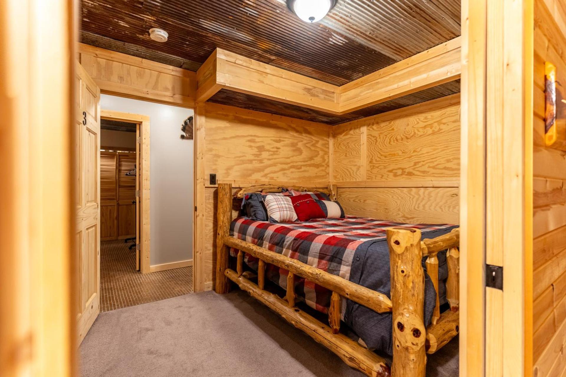 Bearshield Lodge photo 27