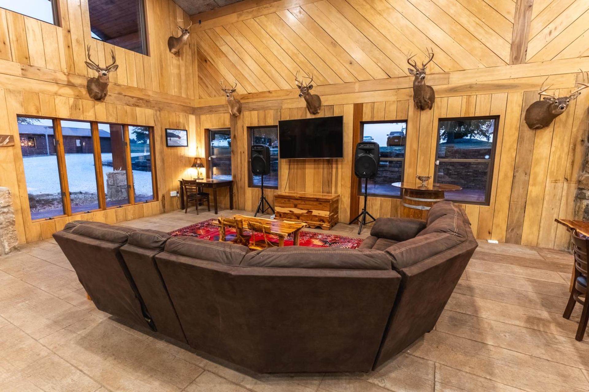 Bearshield Lodge photo 38