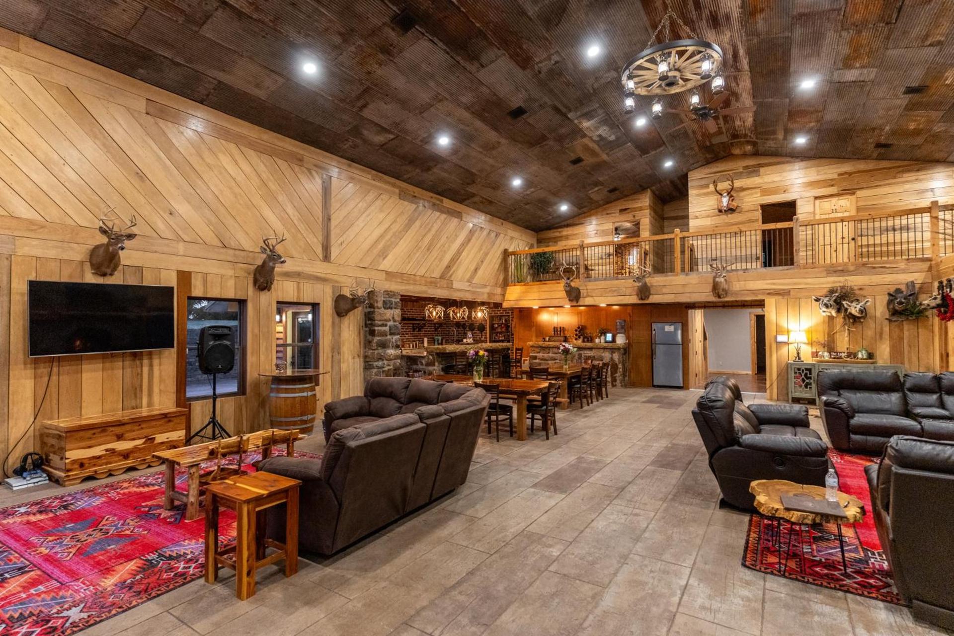 Bearshield Lodge photo 57