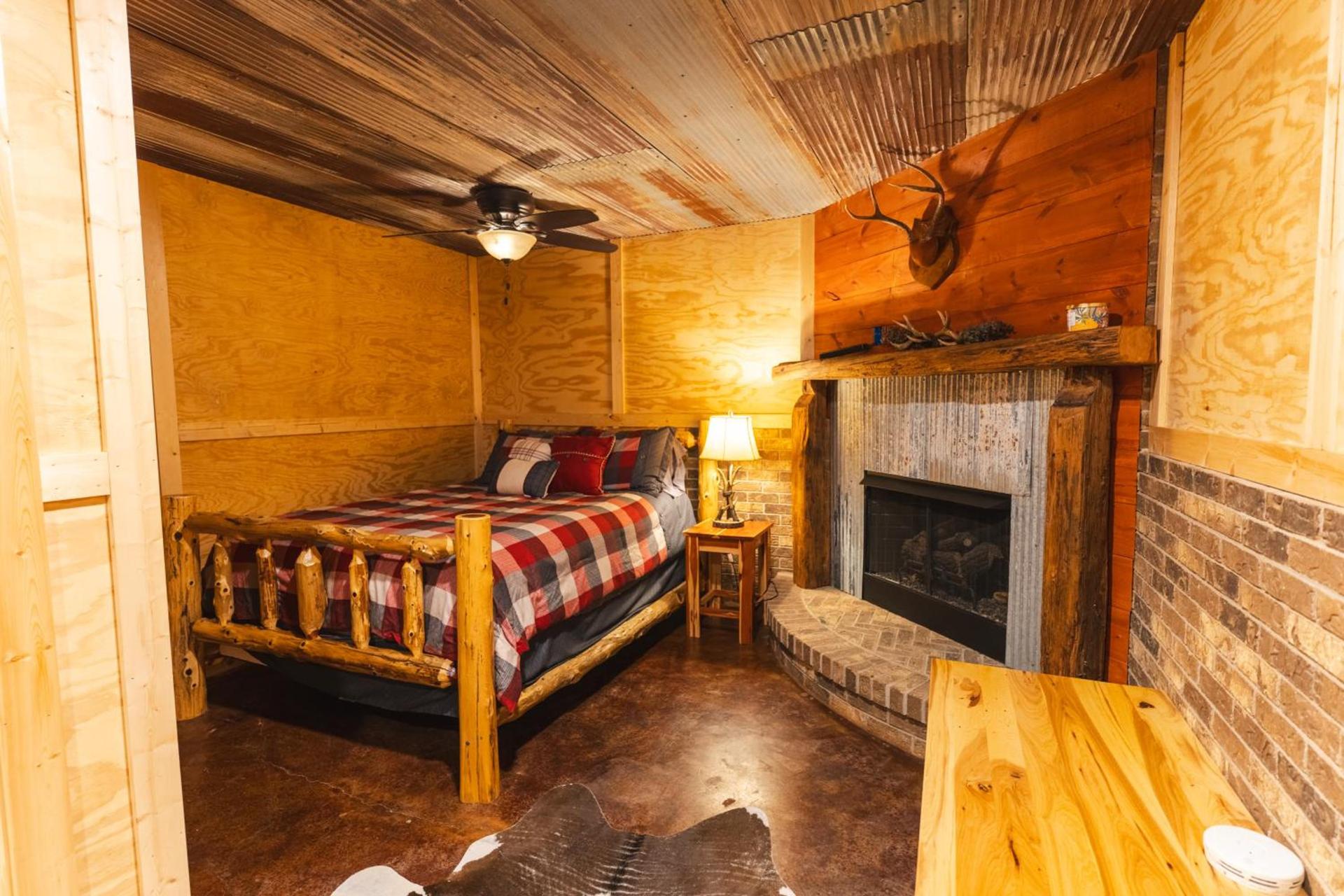 Bearshield Lodge photo 62