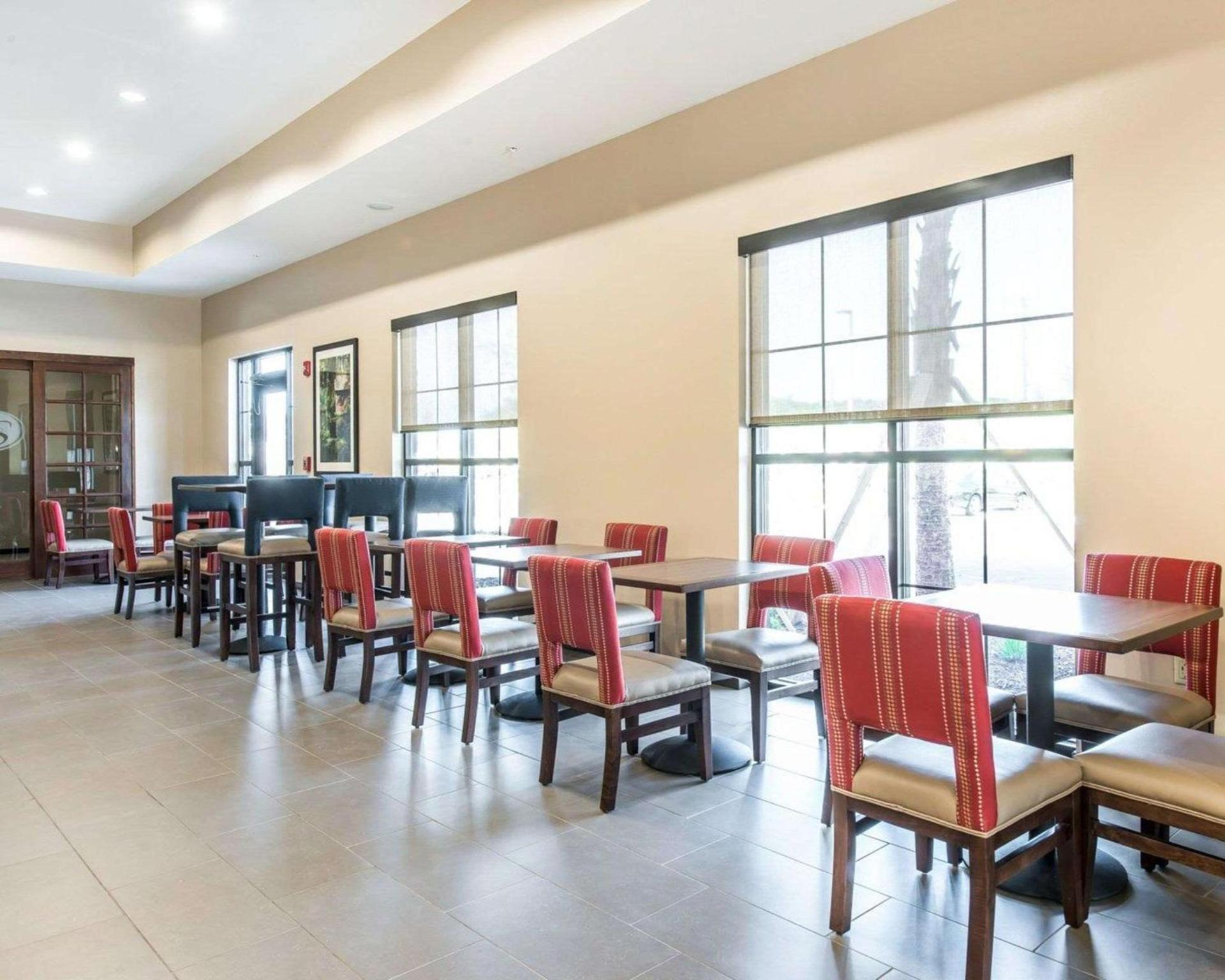 Comfort Suites Dunnellon near Rainbow Springs photo 29