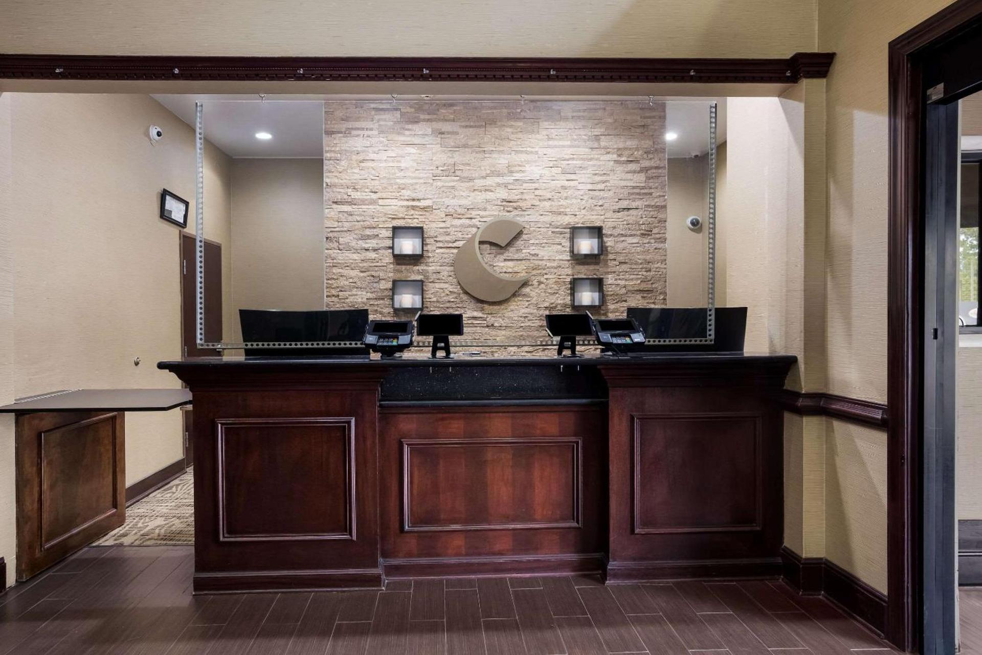Comfort Inn & Suites Midway - Tallahassee West photo 4