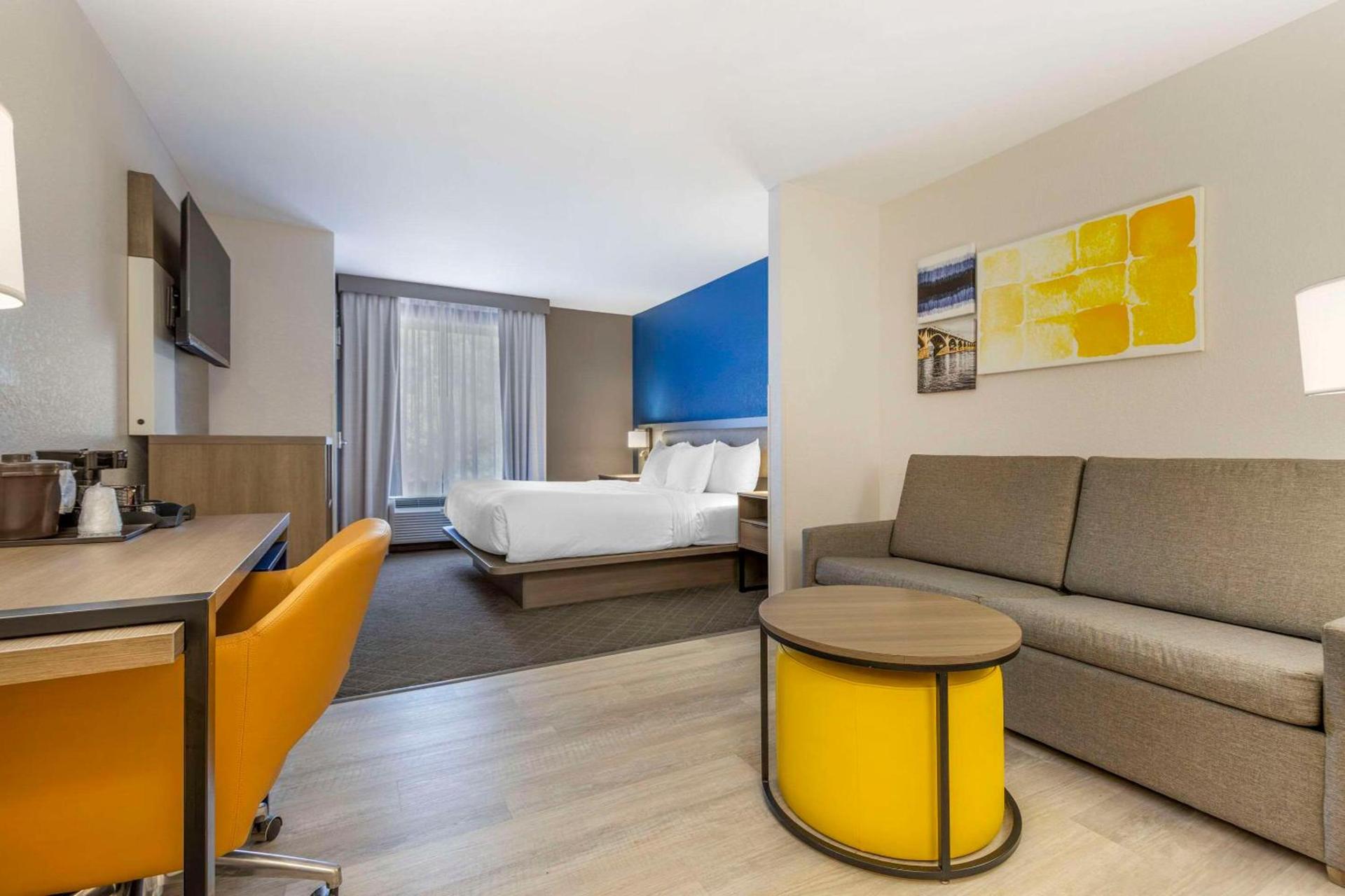 Comfort Suites Columbia Northeast - Fort Jackson photo 12
