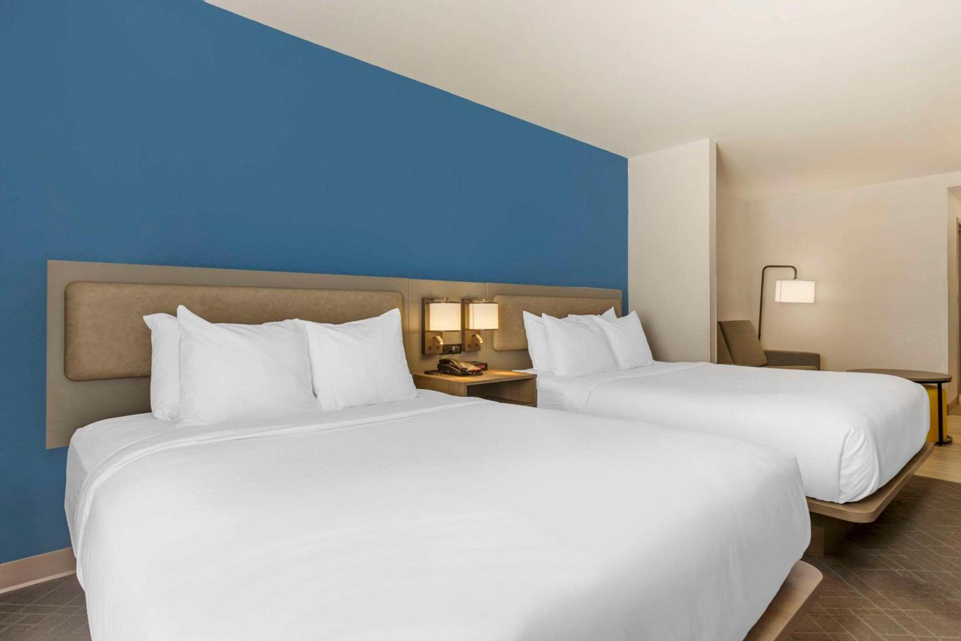 Comfort Suites Columbia Northeast - Fort Jackson photo 17