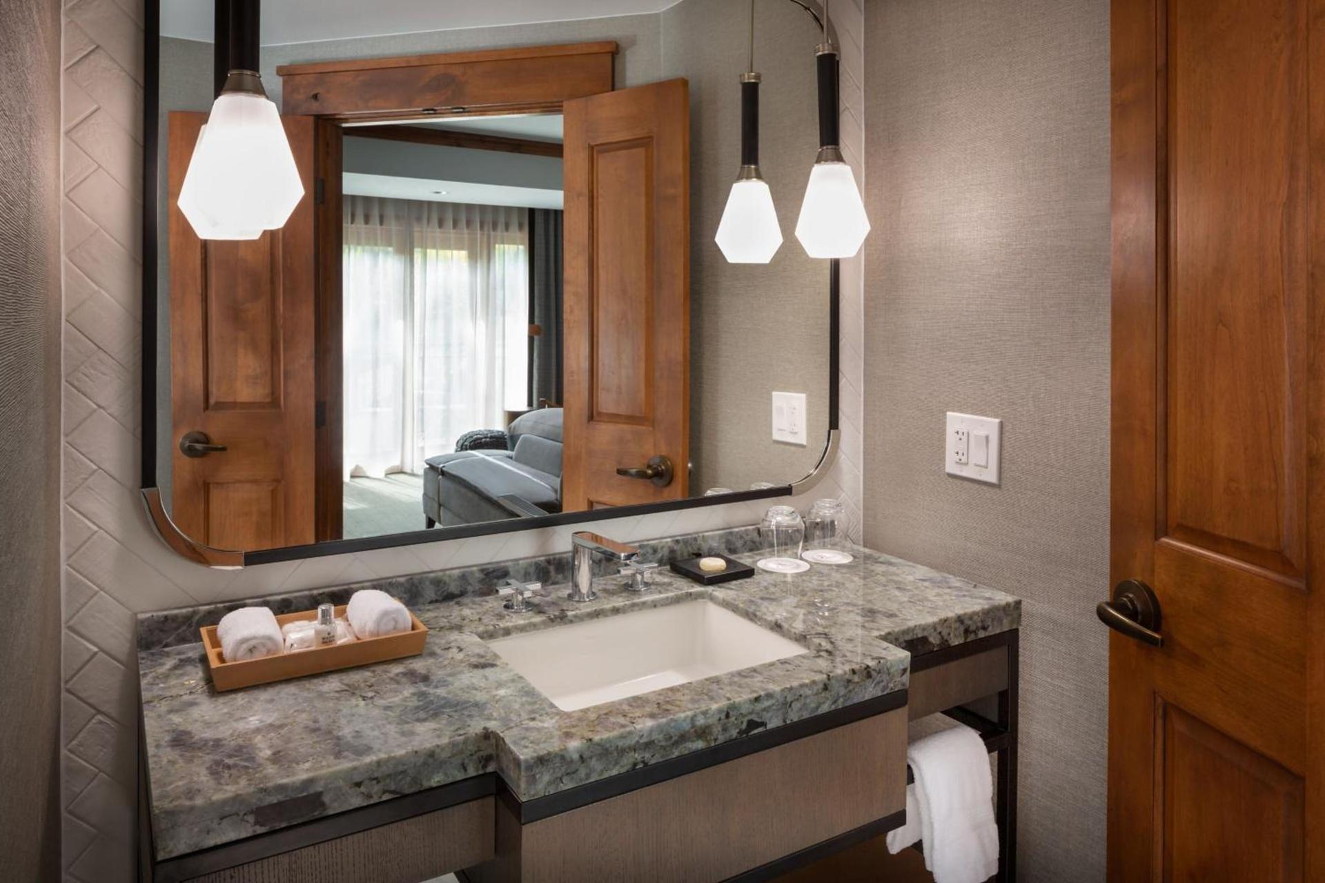 The Hythe, a Luxury Collection Resort, Vail photo 87