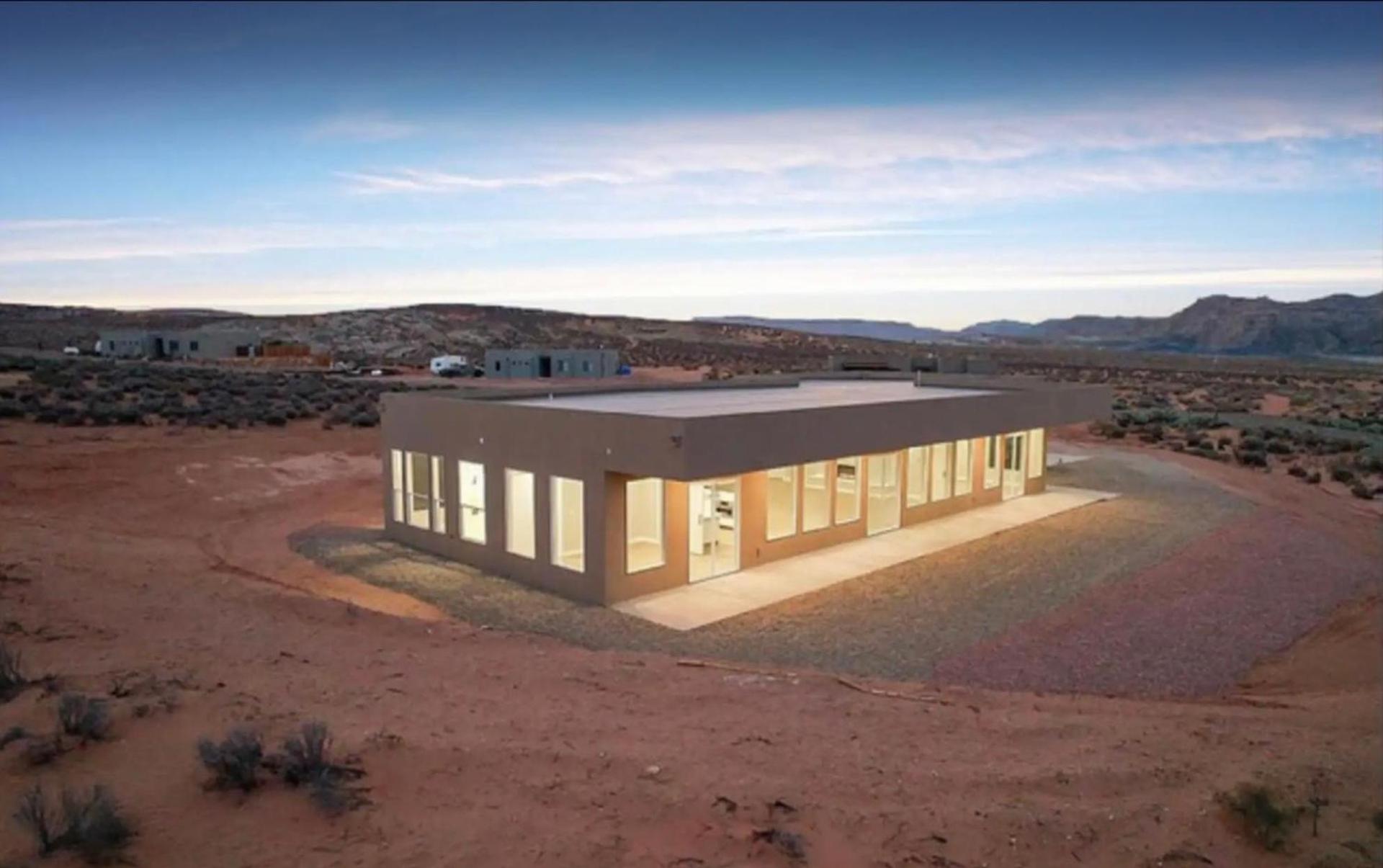 Canyon Oasis suite with Grand Mesa view photo 15