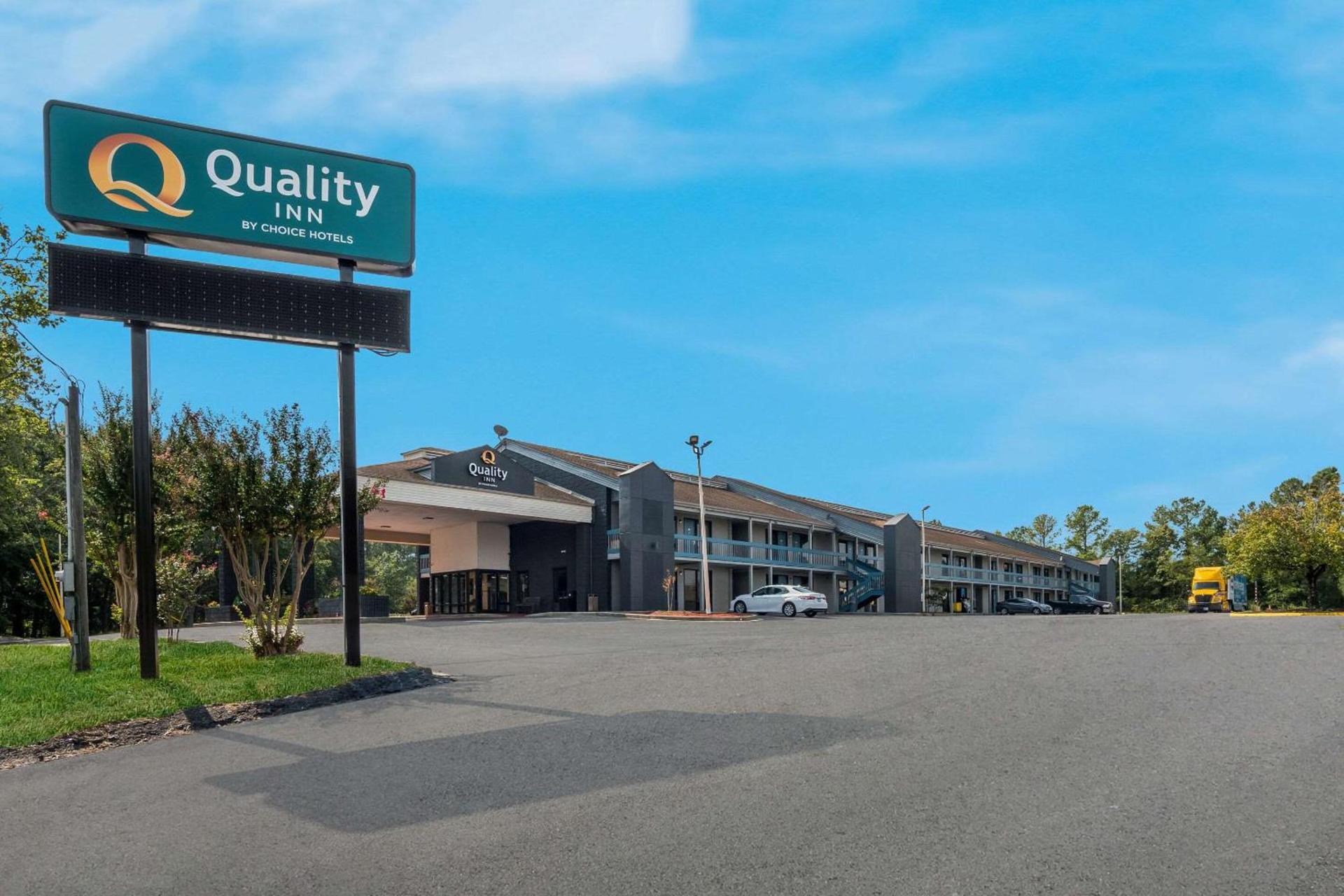 Quality Inn Fort Jackson photo 1
