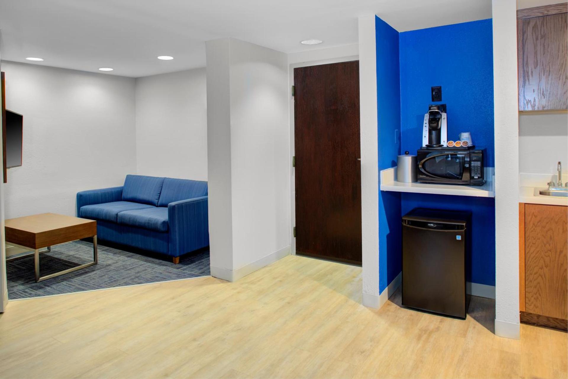 Holiday Inn Express - Chester by IHG photo 2