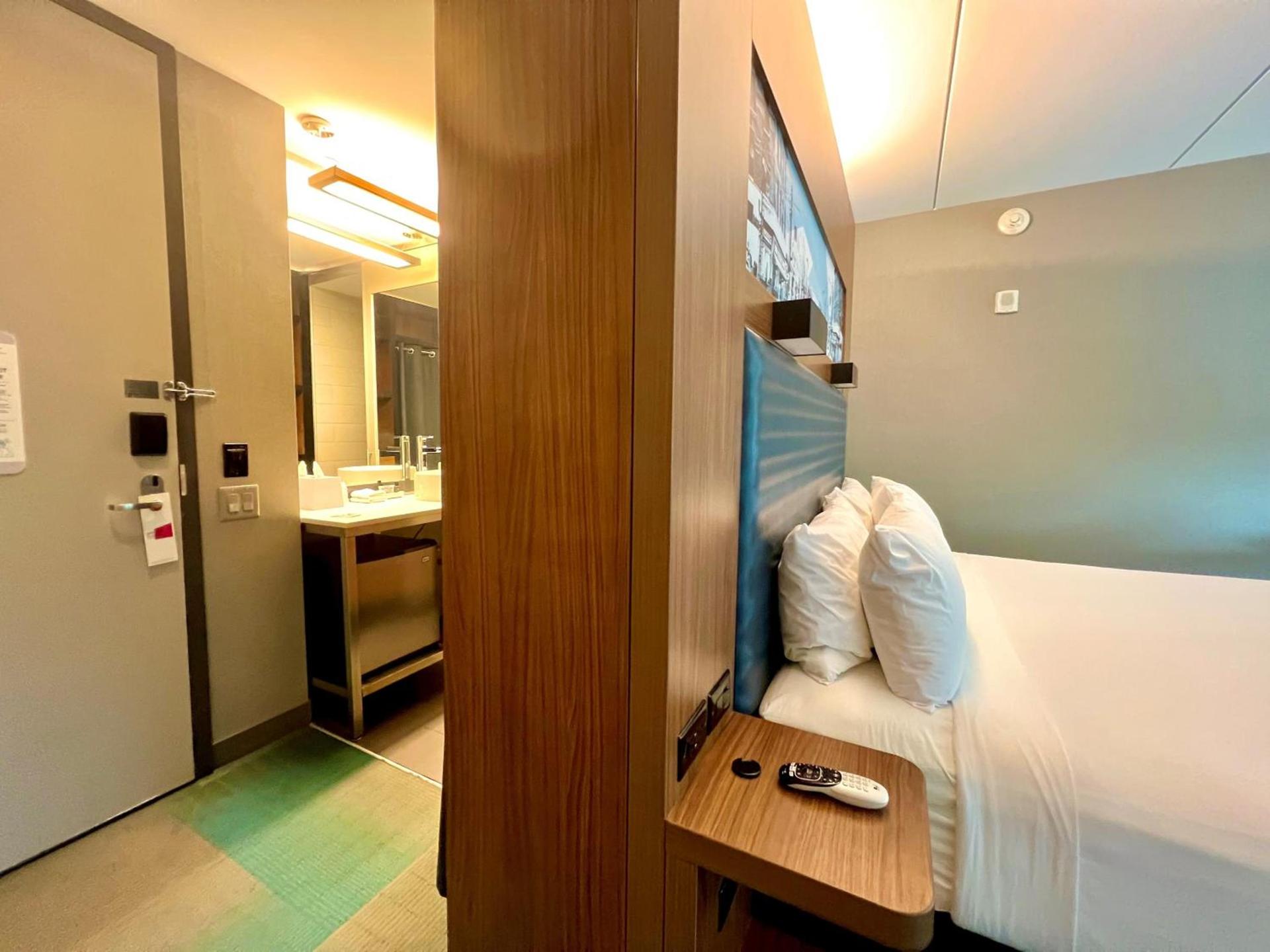 Aloft by Marriott Raleigh photo 13