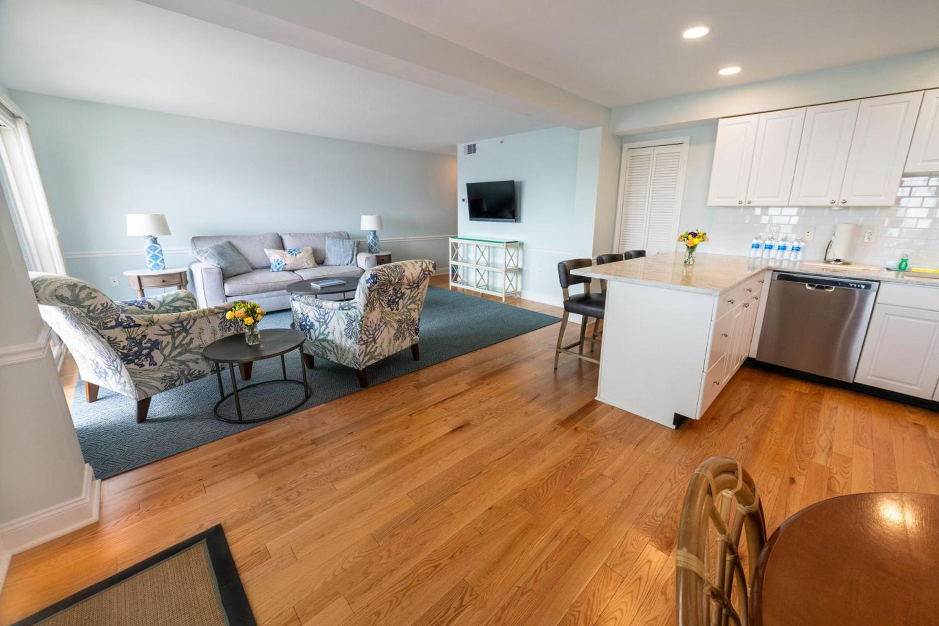 Sandpiper Beach Club photo 26