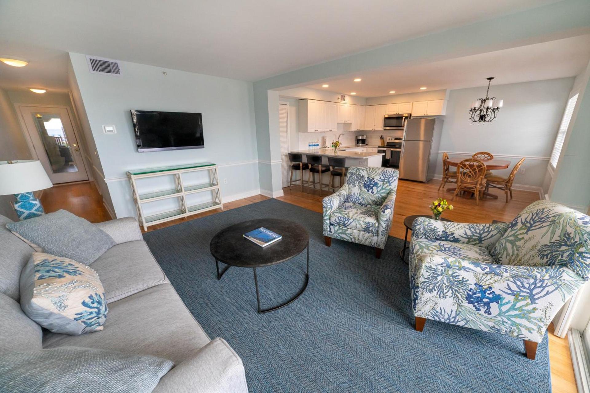 Sandpiper Beach Club photo 24