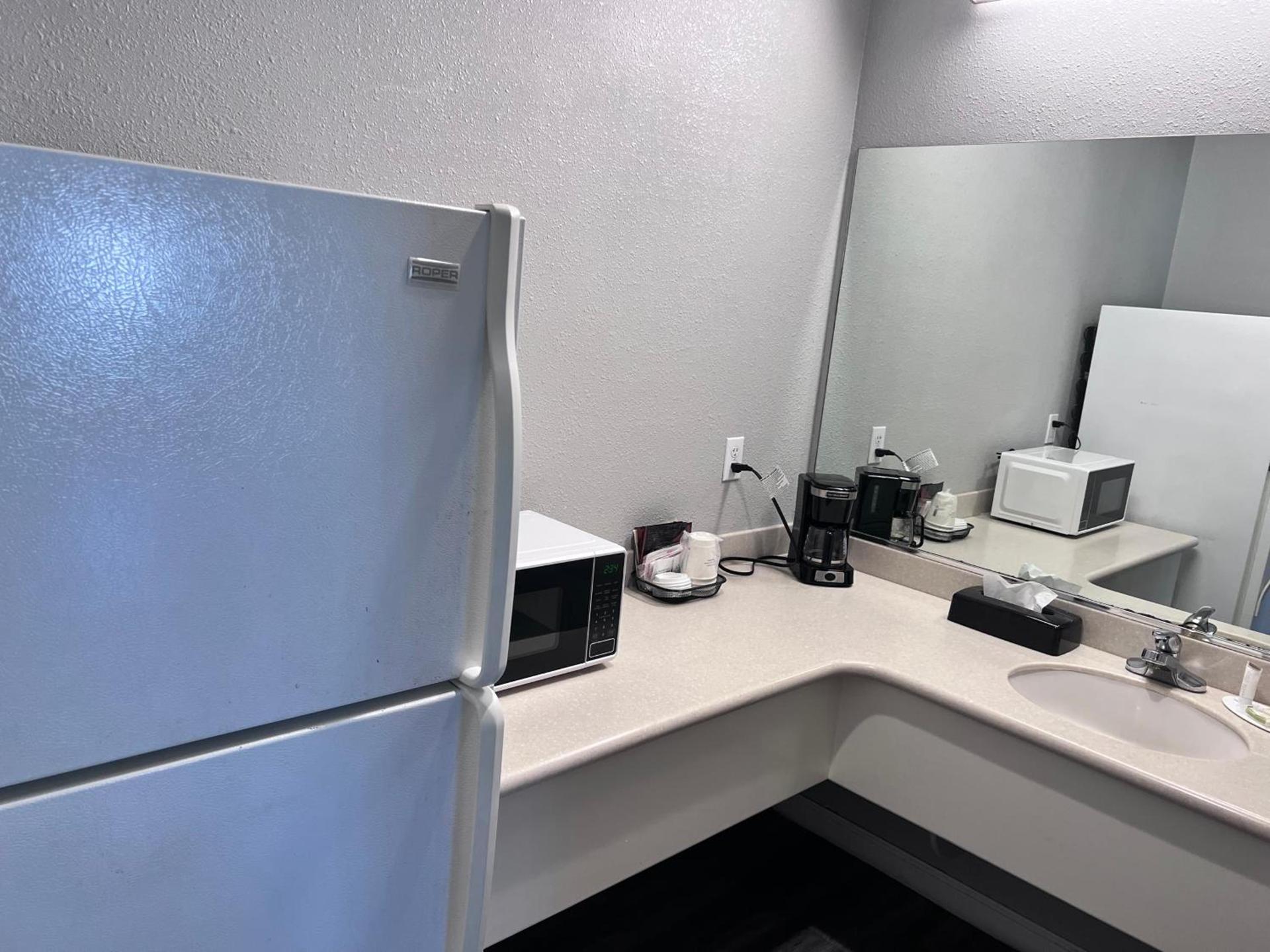 Travelodge by Wyndham Redding CA photo 31