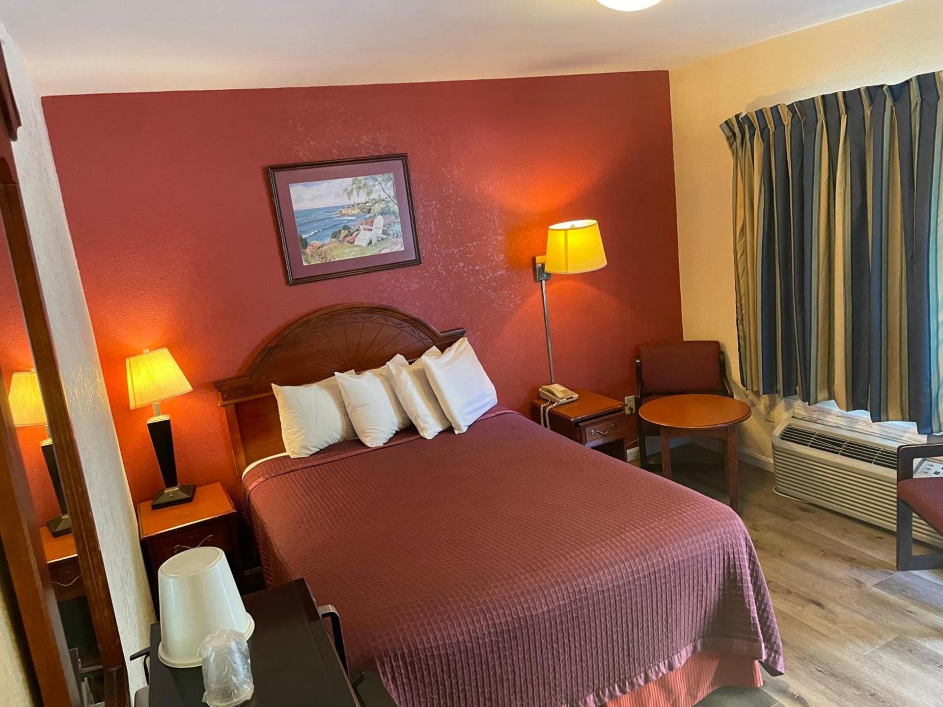 Express Inn photo 5