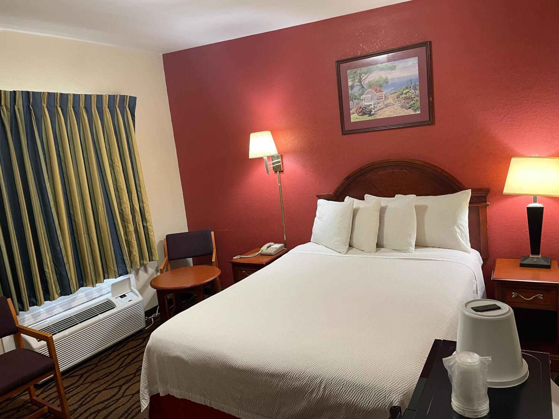 Express Inn photo 6
