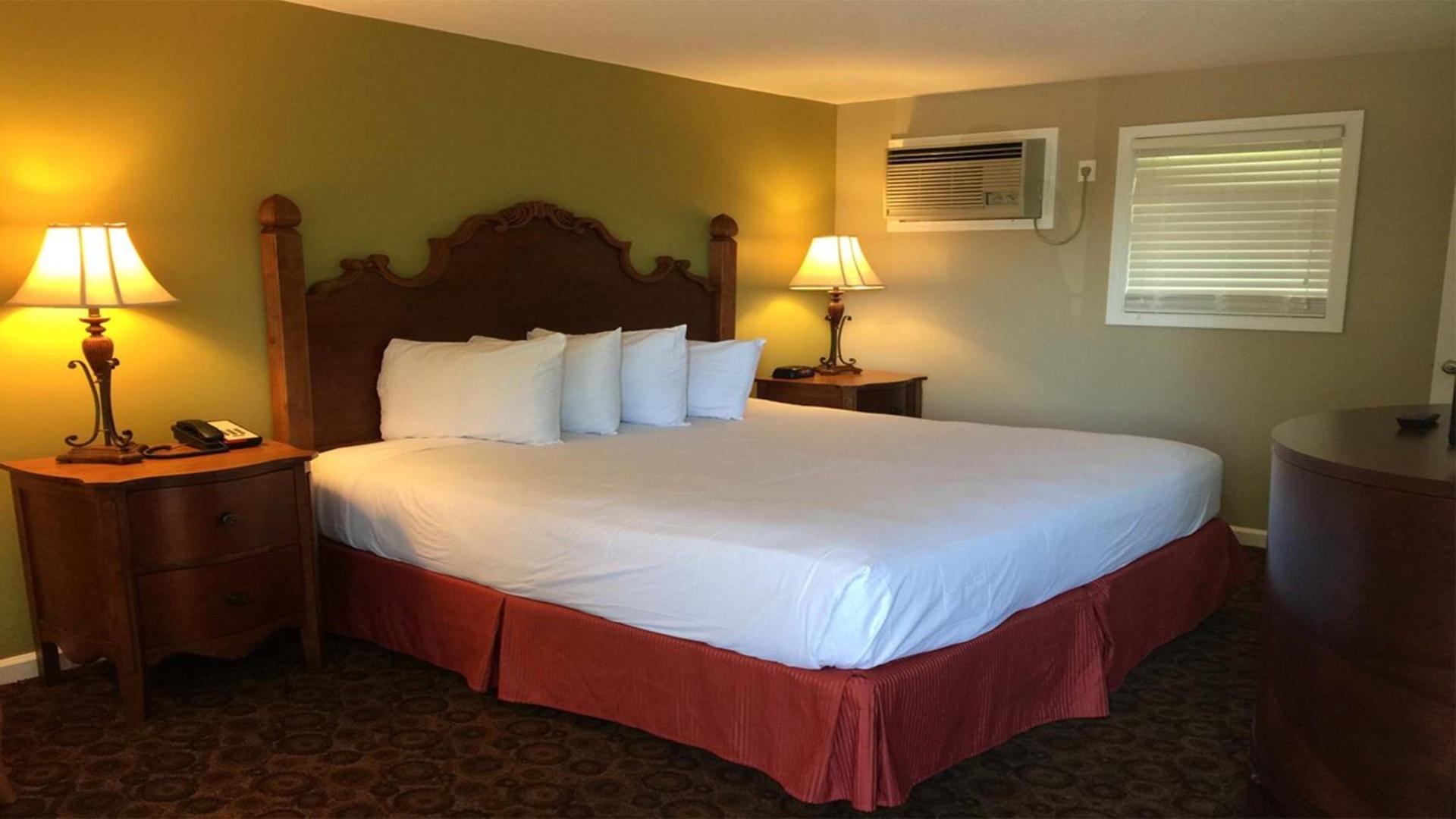 Kentucky Lake Inn photo 13