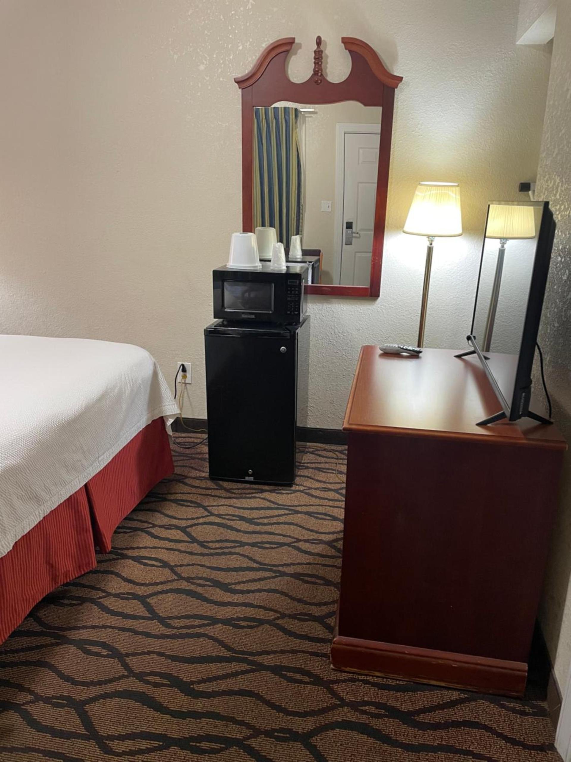 Express Inn photo 7