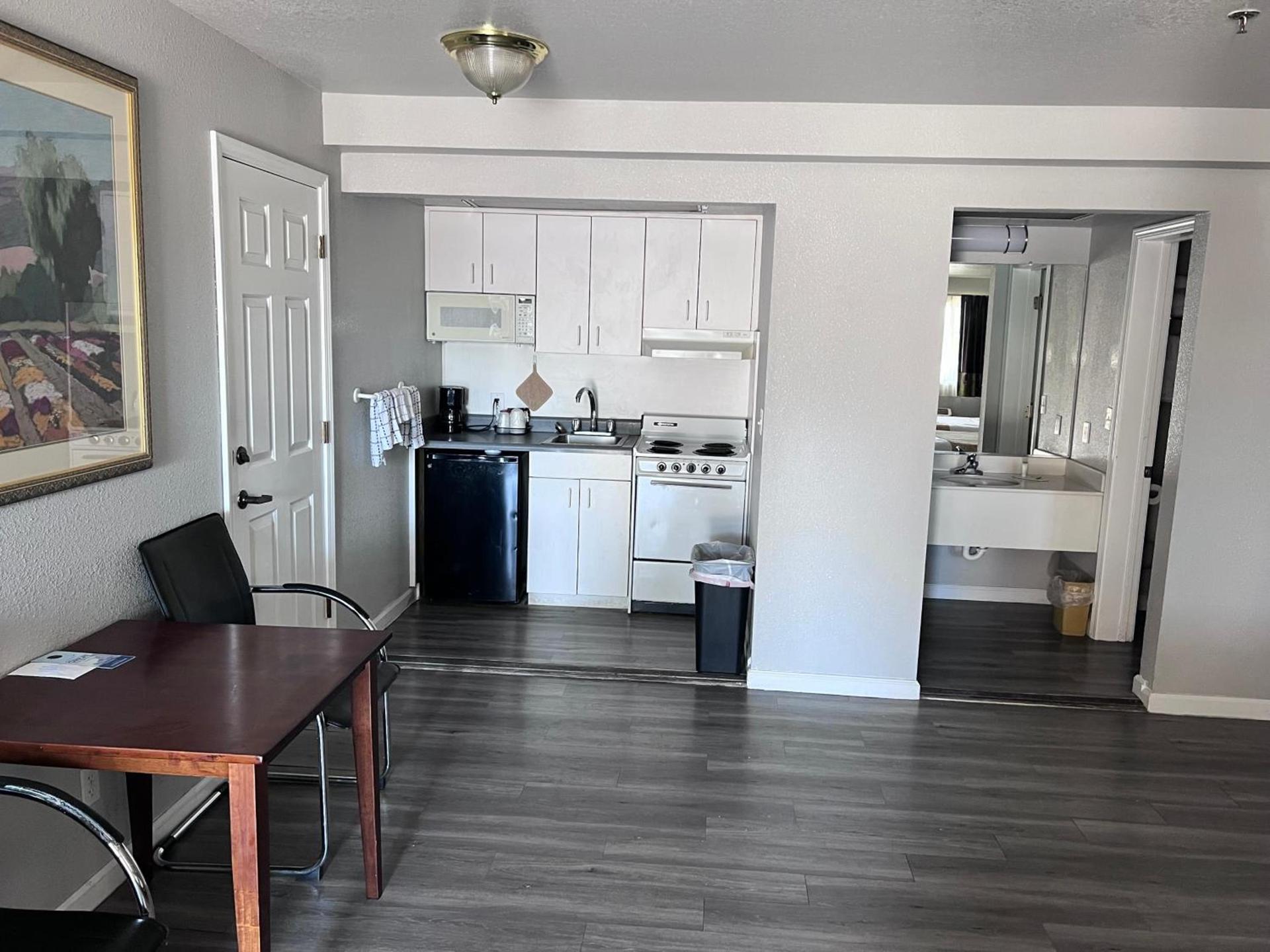 Travelodge by Wyndham Redding CA photo 40