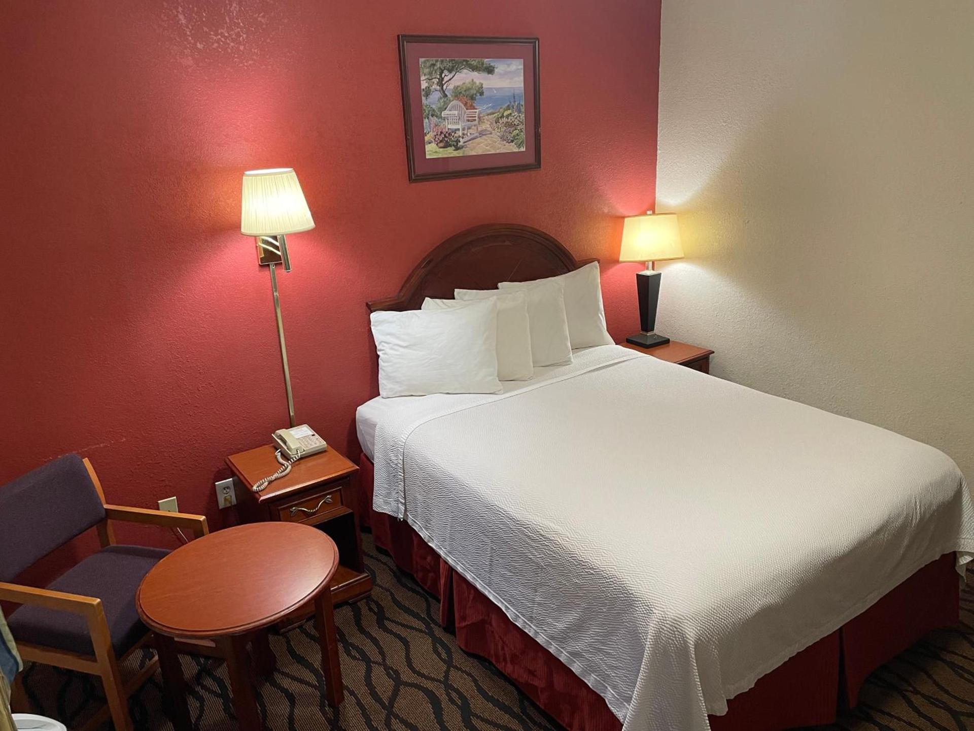 Express Inn photo 12