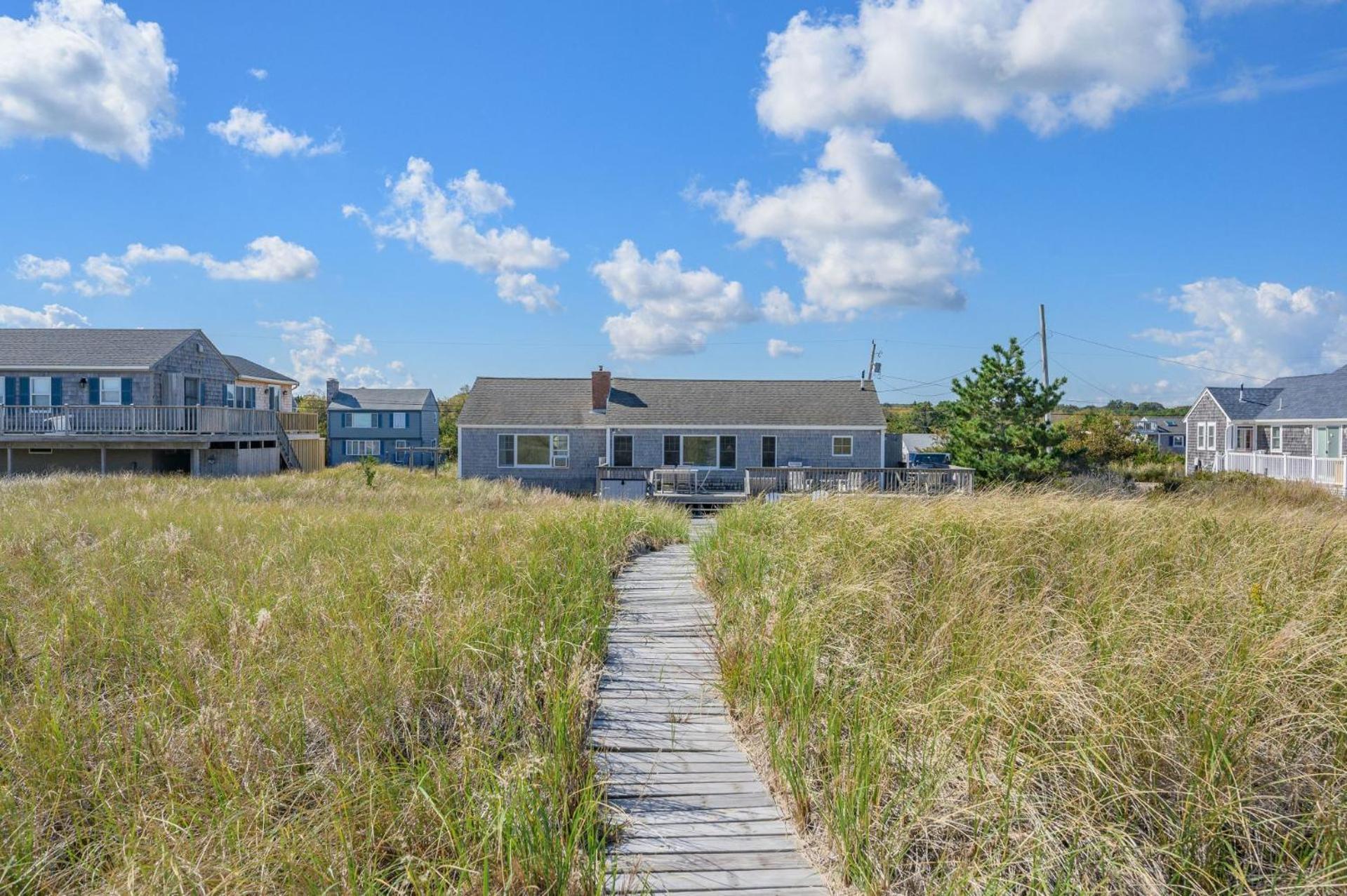 335 Phillips Road Sagamore Beach - Cape Cod photo 1