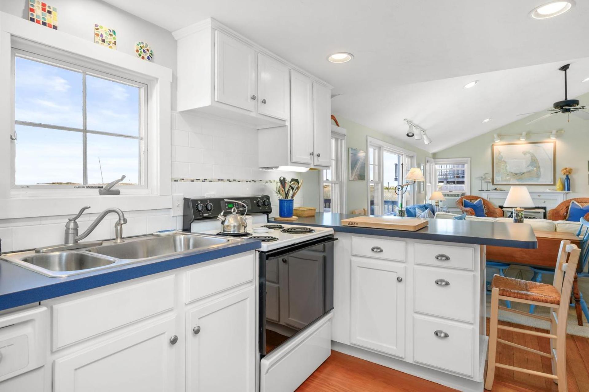 335 Phillips Road Sagamore Beach - Cape Cod photo 4