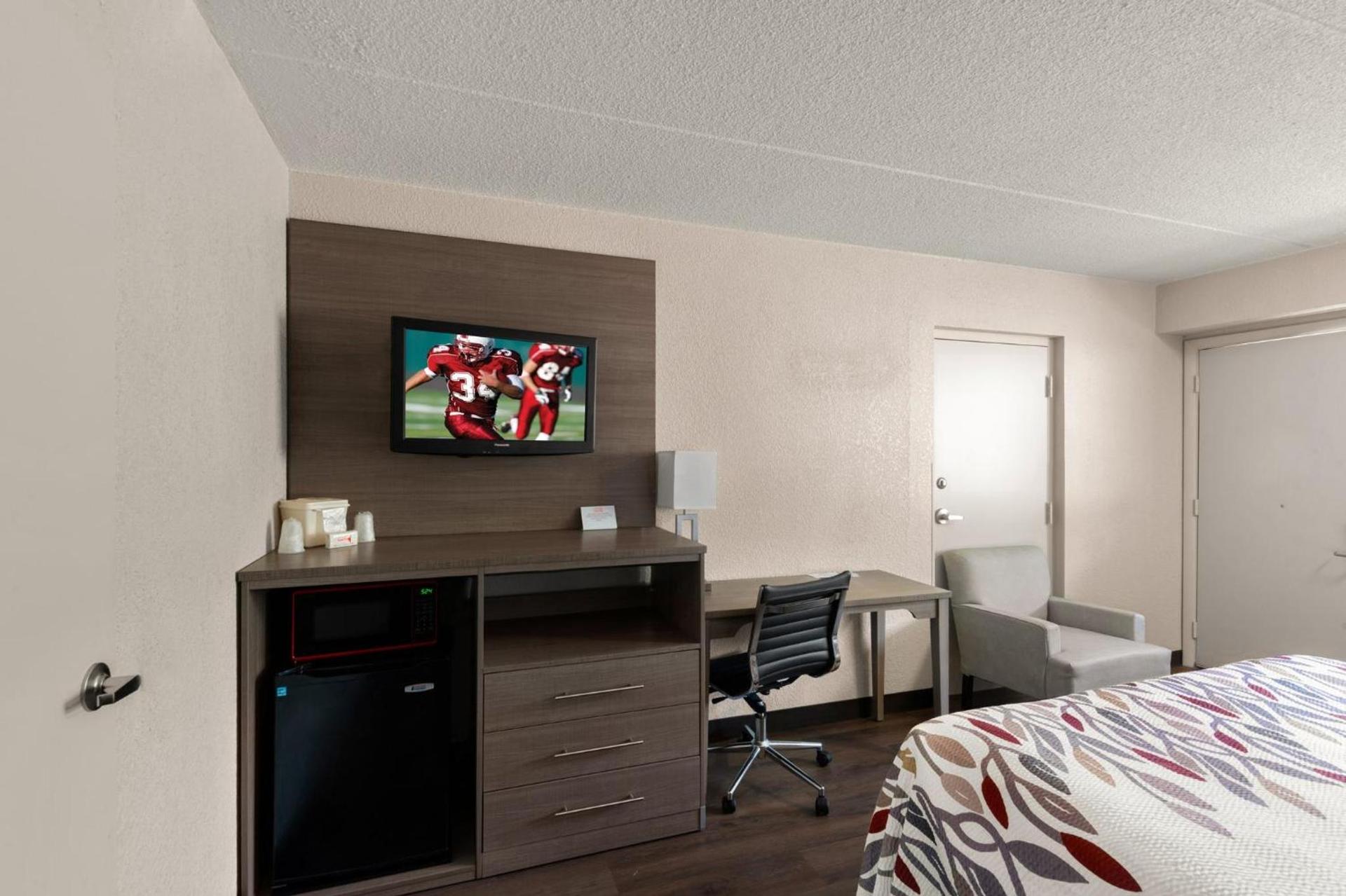 Red Roof Inn Binghamton - Johnson City photo 26