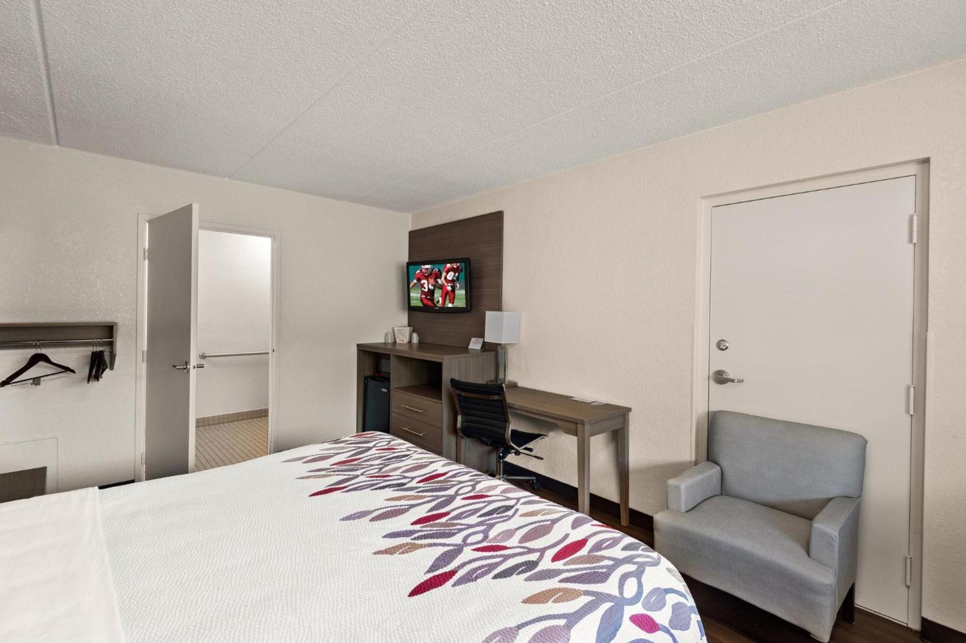 Red Roof Inn Binghamton - Johnson City photo 24