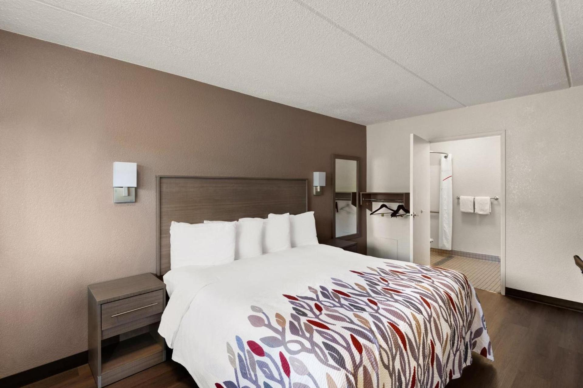 Red Roof Inn Binghamton - Johnson City photo 25
