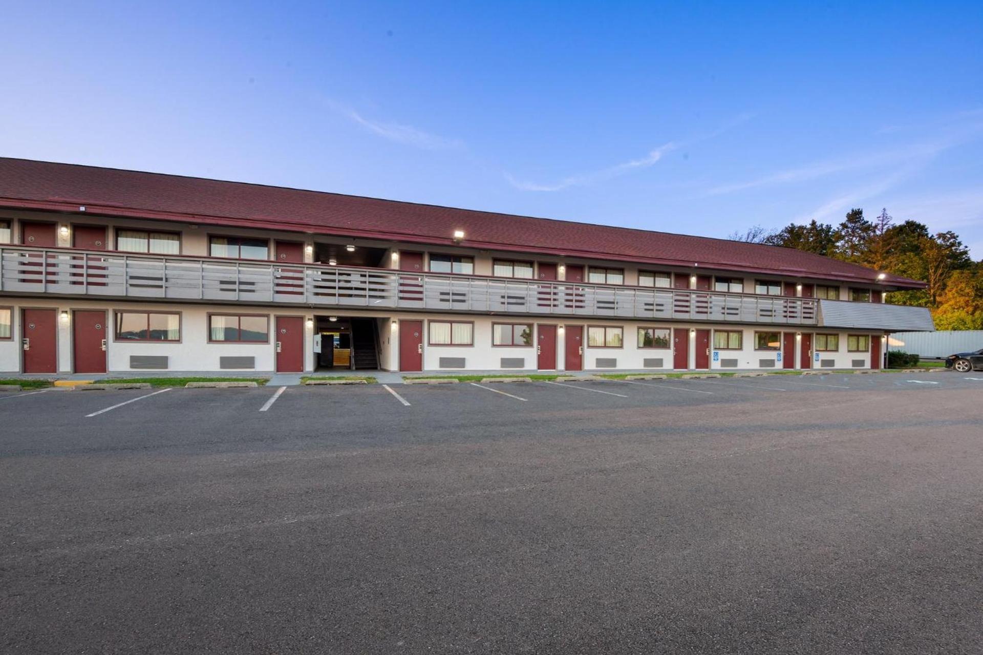 Red Roof Inn Binghamton - Johnson City photo 4