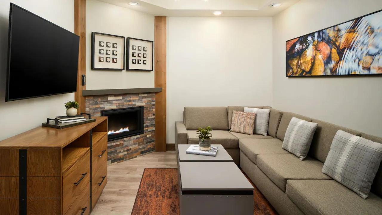 Exquisite Upscale Oasis · Ski Resort photo 14
