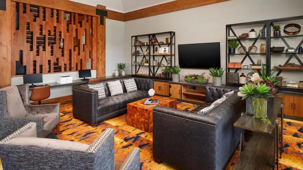 Exquisite Upscale Oasis · Ski Resort photo 18