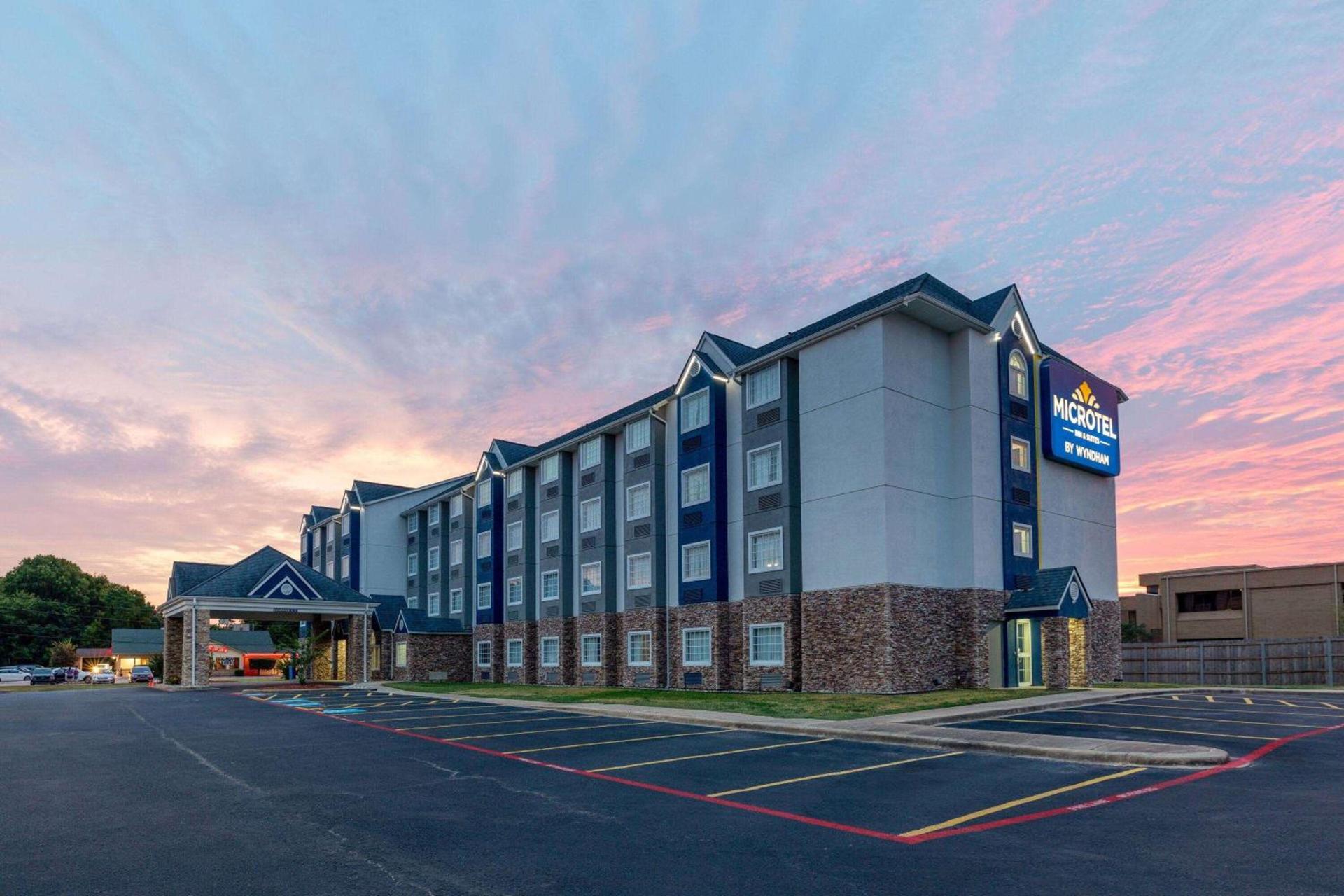 Microtel Inn & Suites by Wyndham Bossier City photo 8