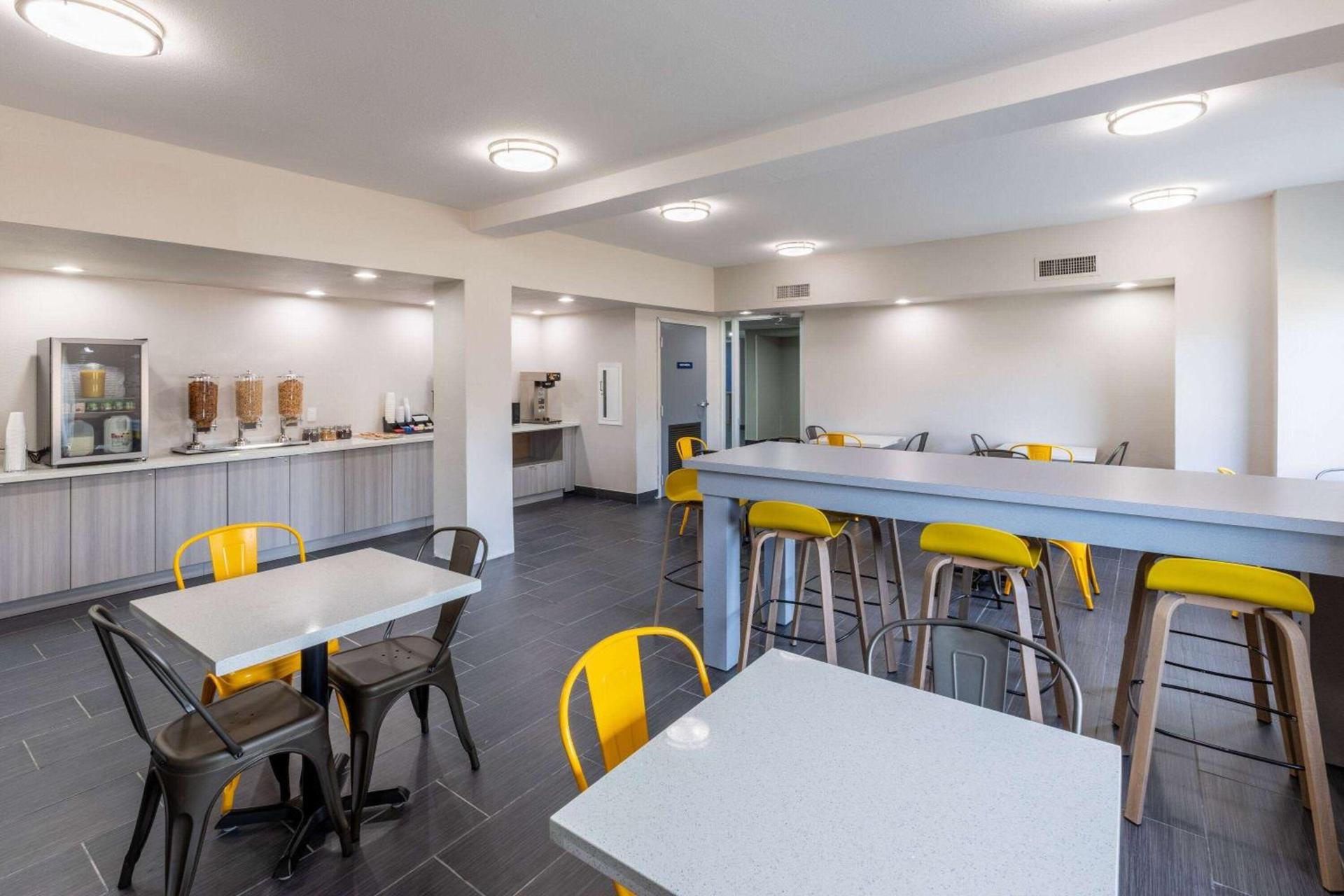 Microtel Inn & Suites by Wyndham Bossier City photo 63