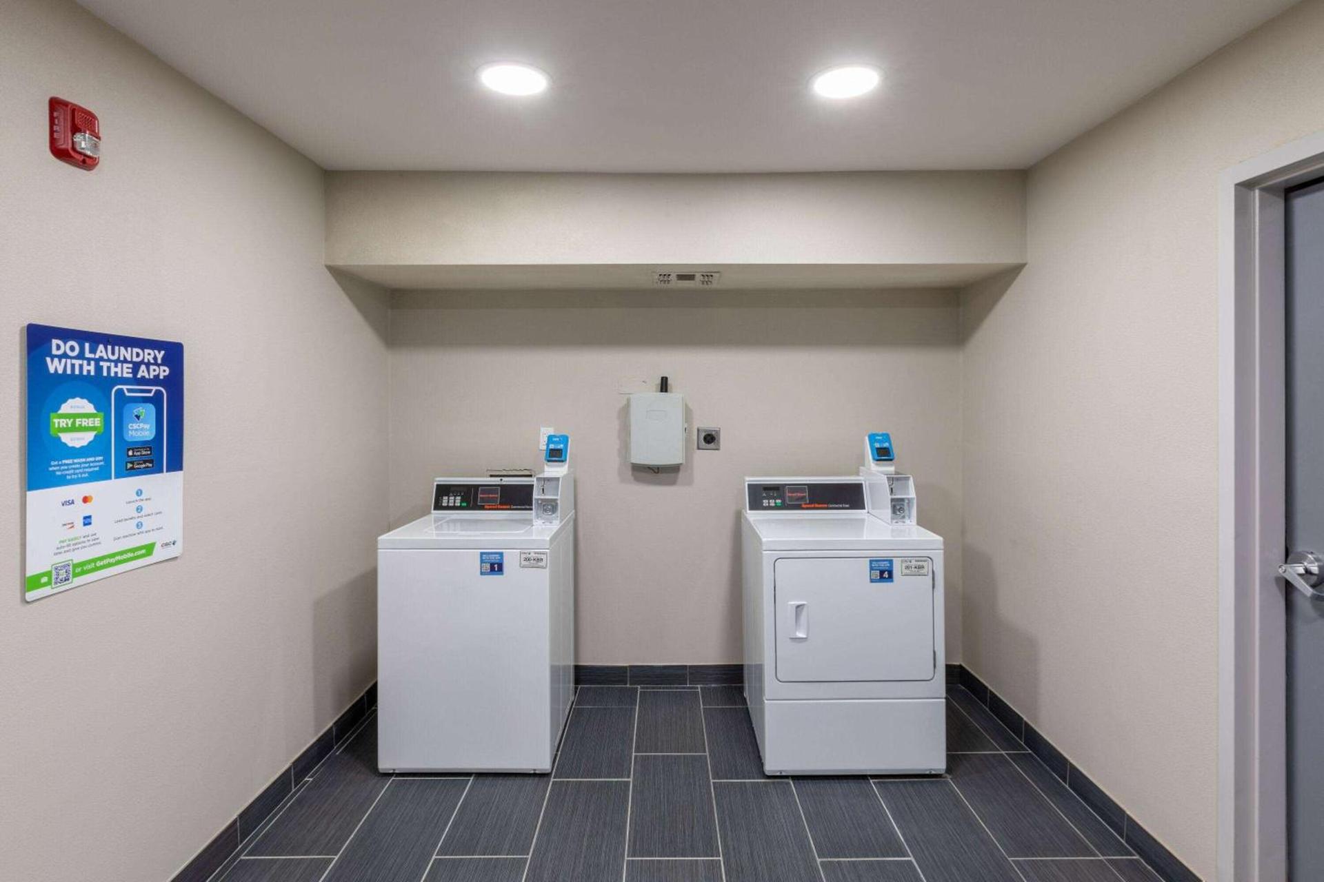 Microtel Inn & Suites by Wyndham Bossier City photo 64