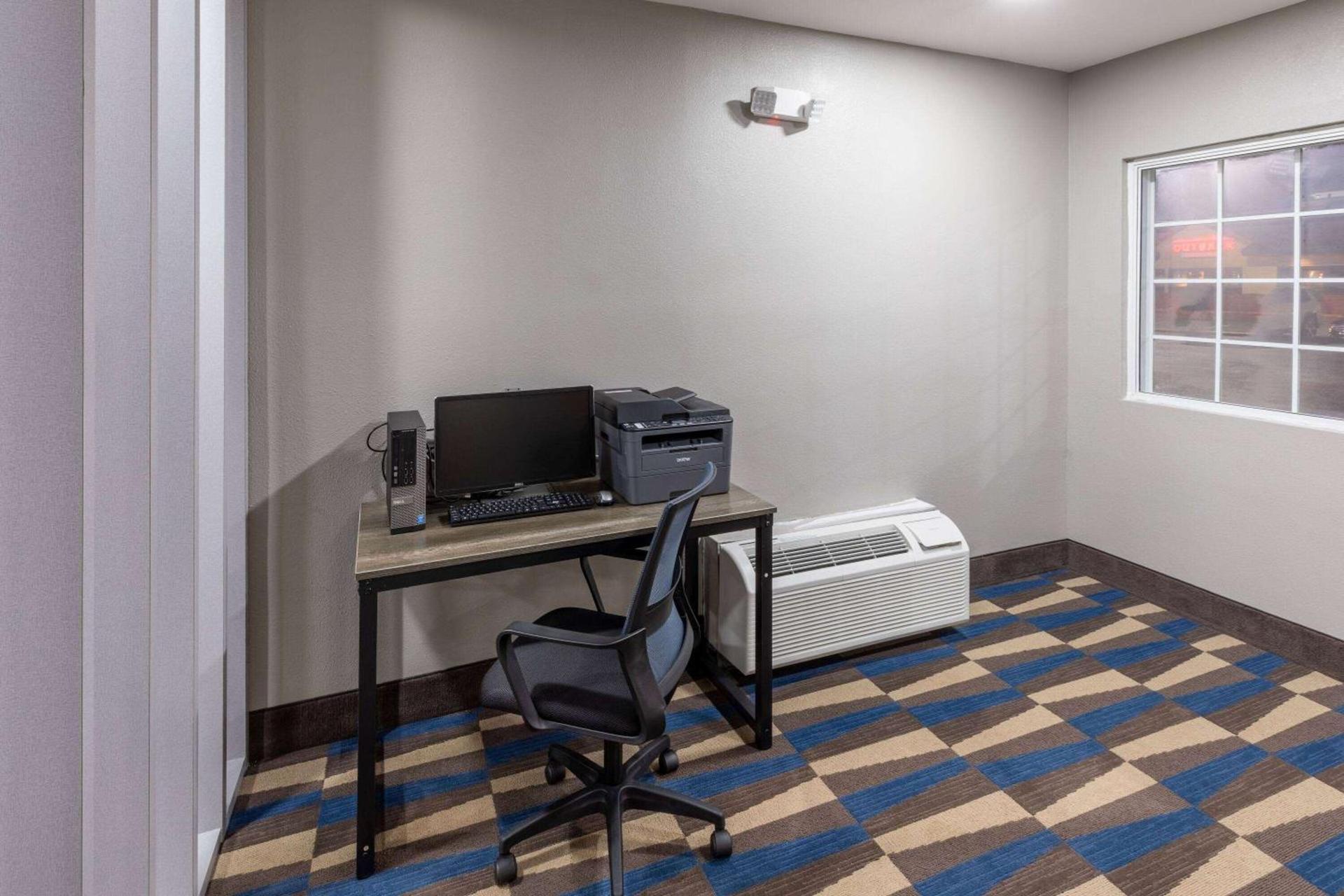 Microtel Inn & Suites by Wyndham Bossier City photo 67
