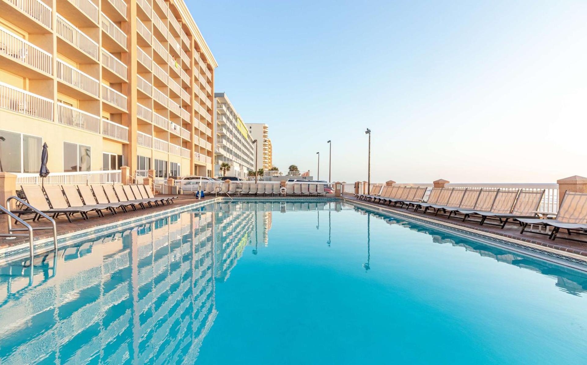 Hampton Inn Daytona Shores-Oceanfront photo 7