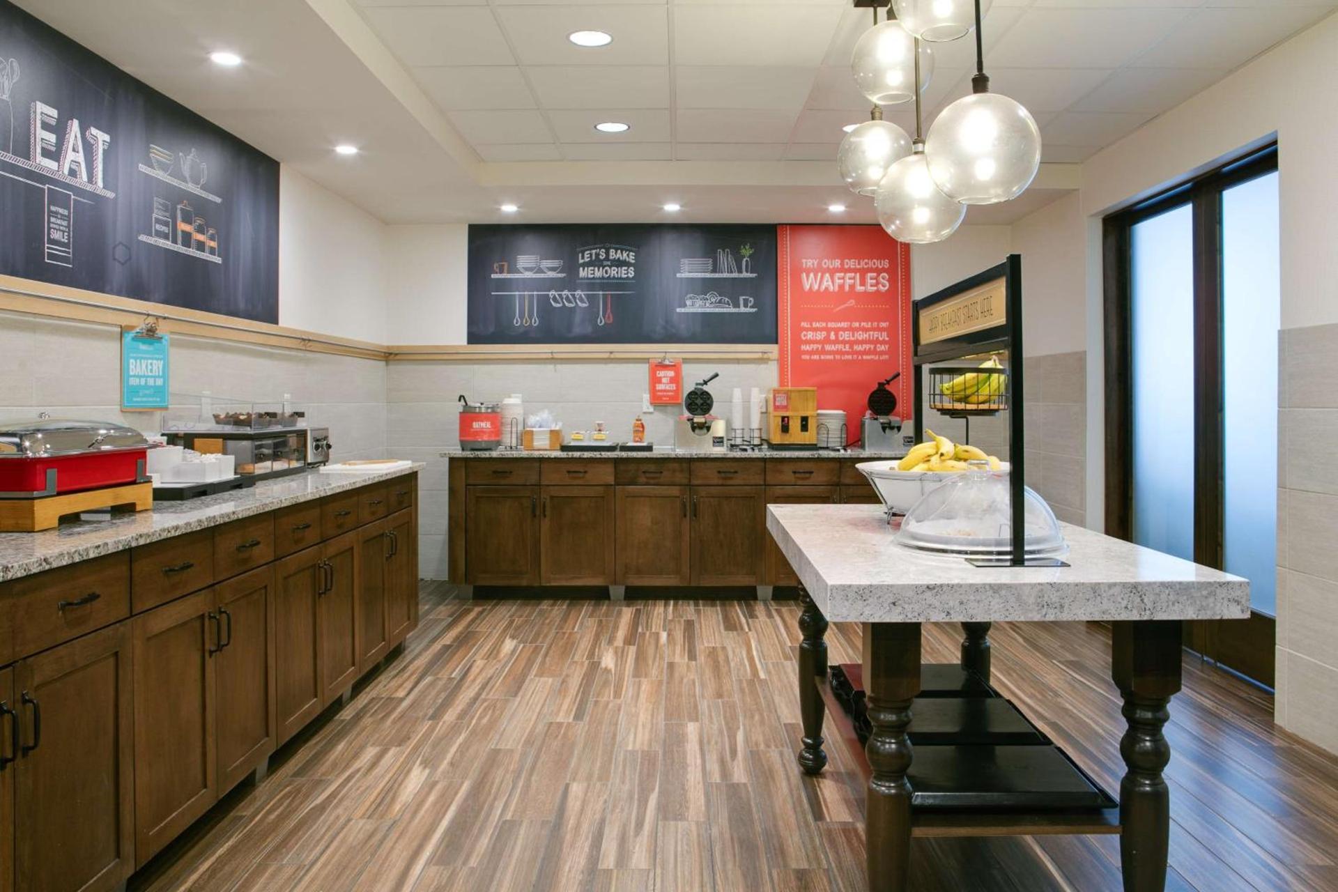 Hampton Inn & Suites-Hudson Wisconsin photo 10