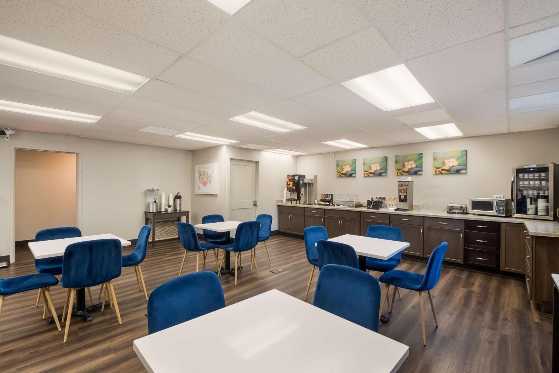 SureStay Plus Hotel by Best Western SeaTac Airport photo 20
