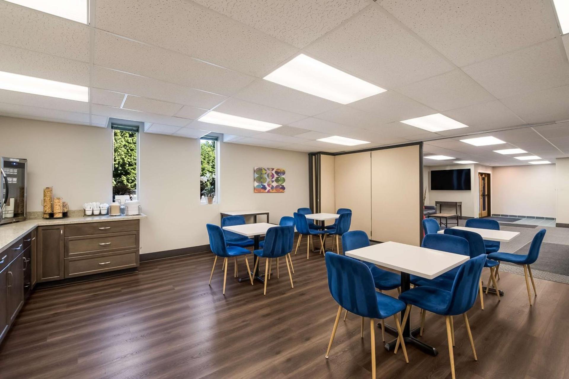 SureStay Plus Hotel by Best Western SeaTac Airport photo 21
