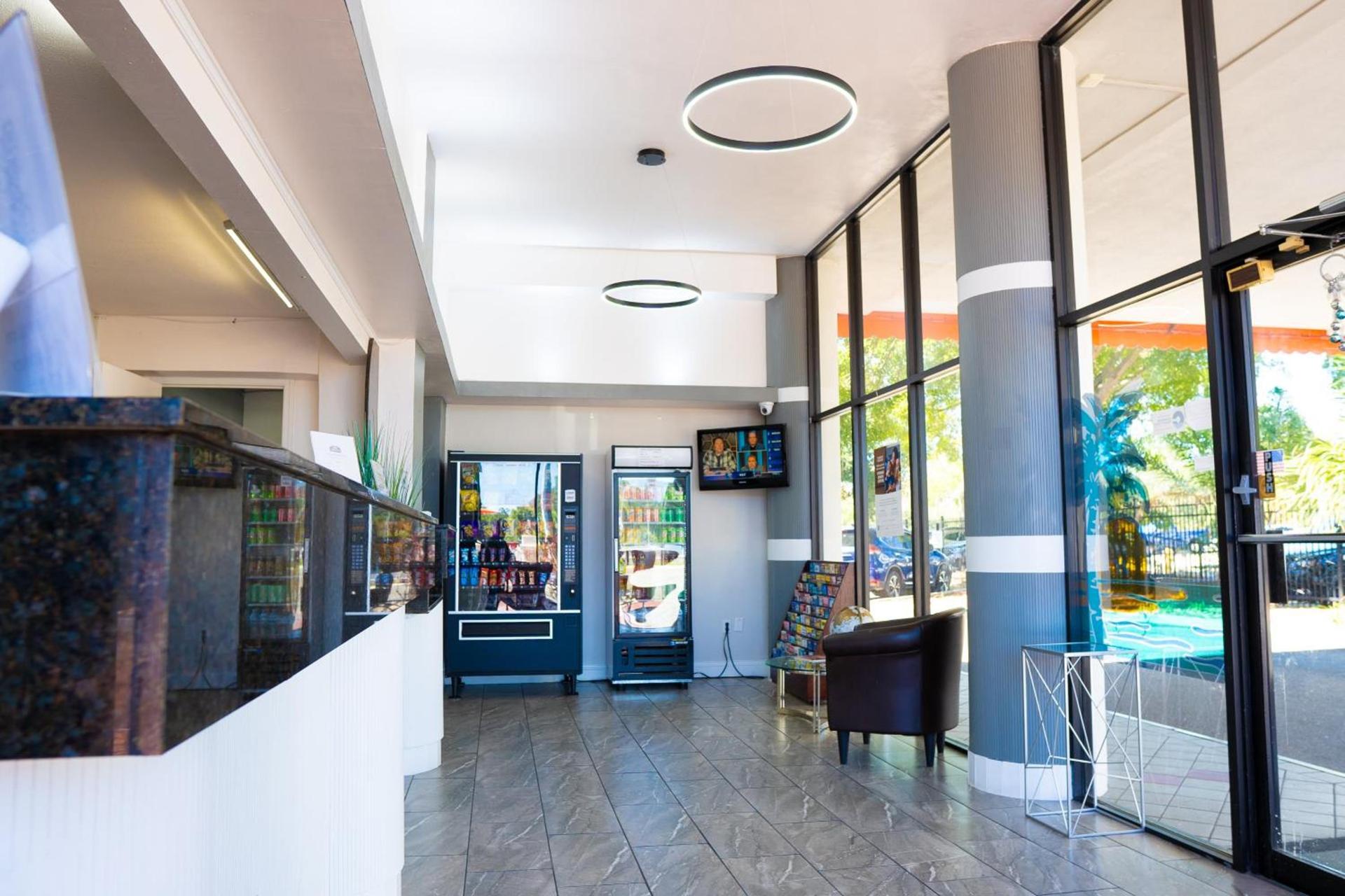 Howard Johnson by Wyndham Clearwater - Dunedin photo 4