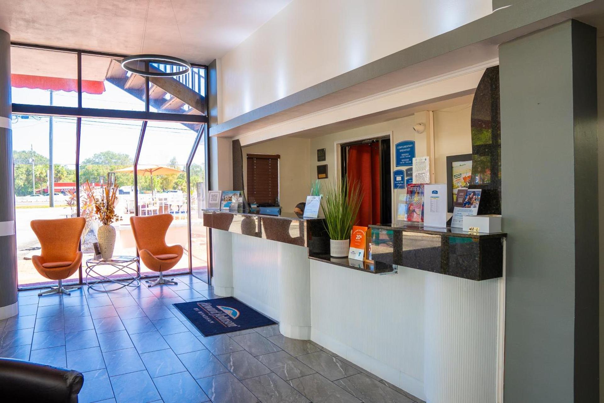 Howard Johnson by Wyndham Clearwater - Dunedin photo 7