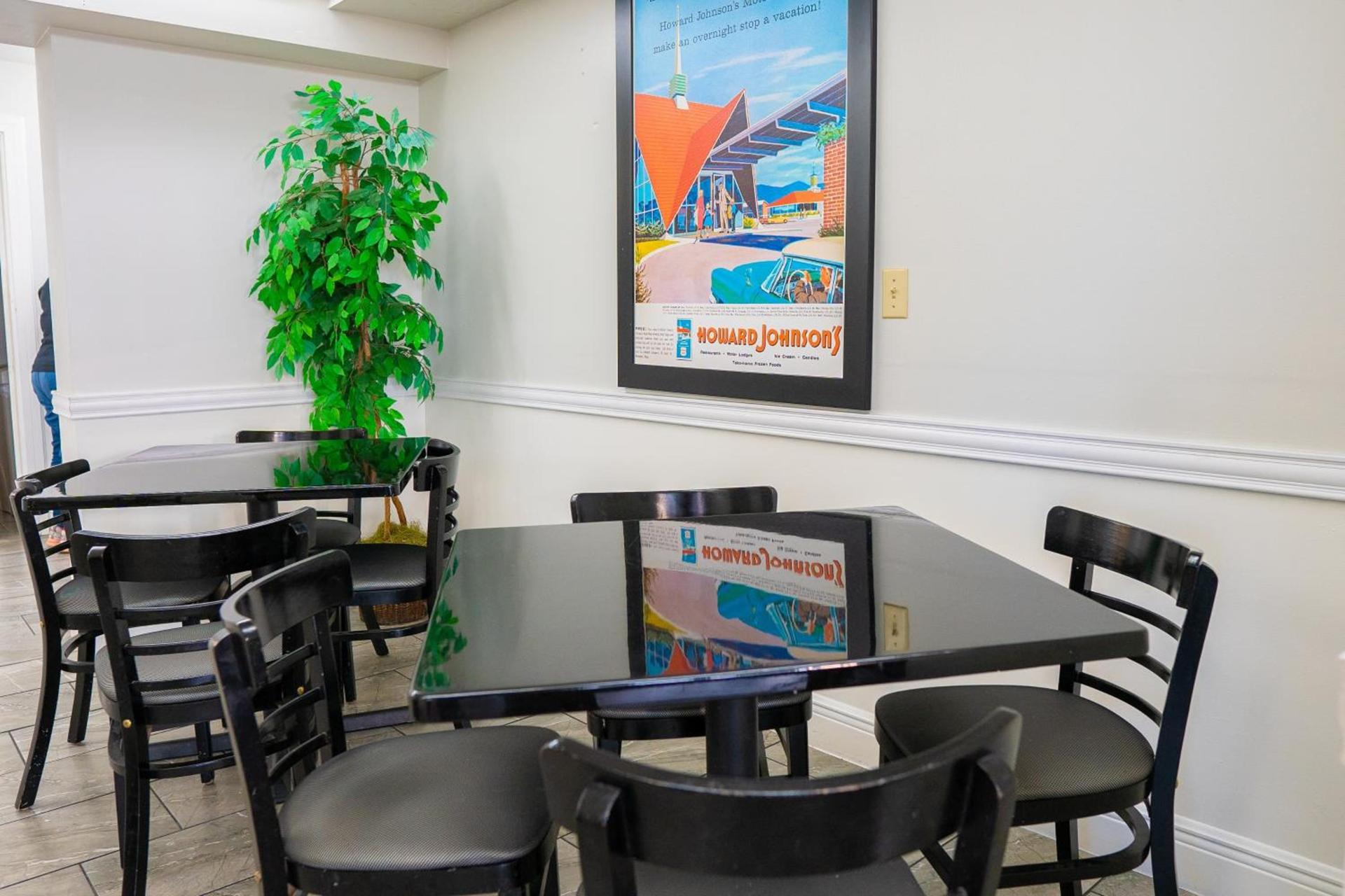 Howard Johnson by Wyndham Clearwater - Dunedin photo 11