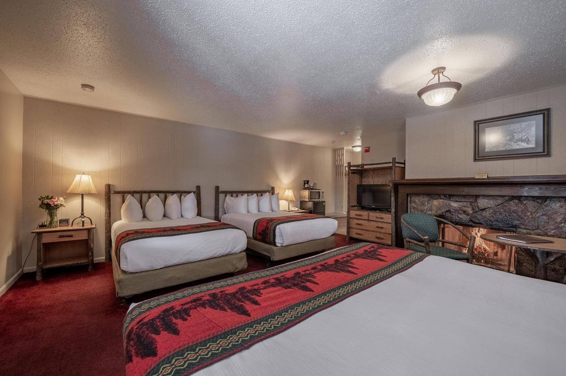 Antler Inn photo 6