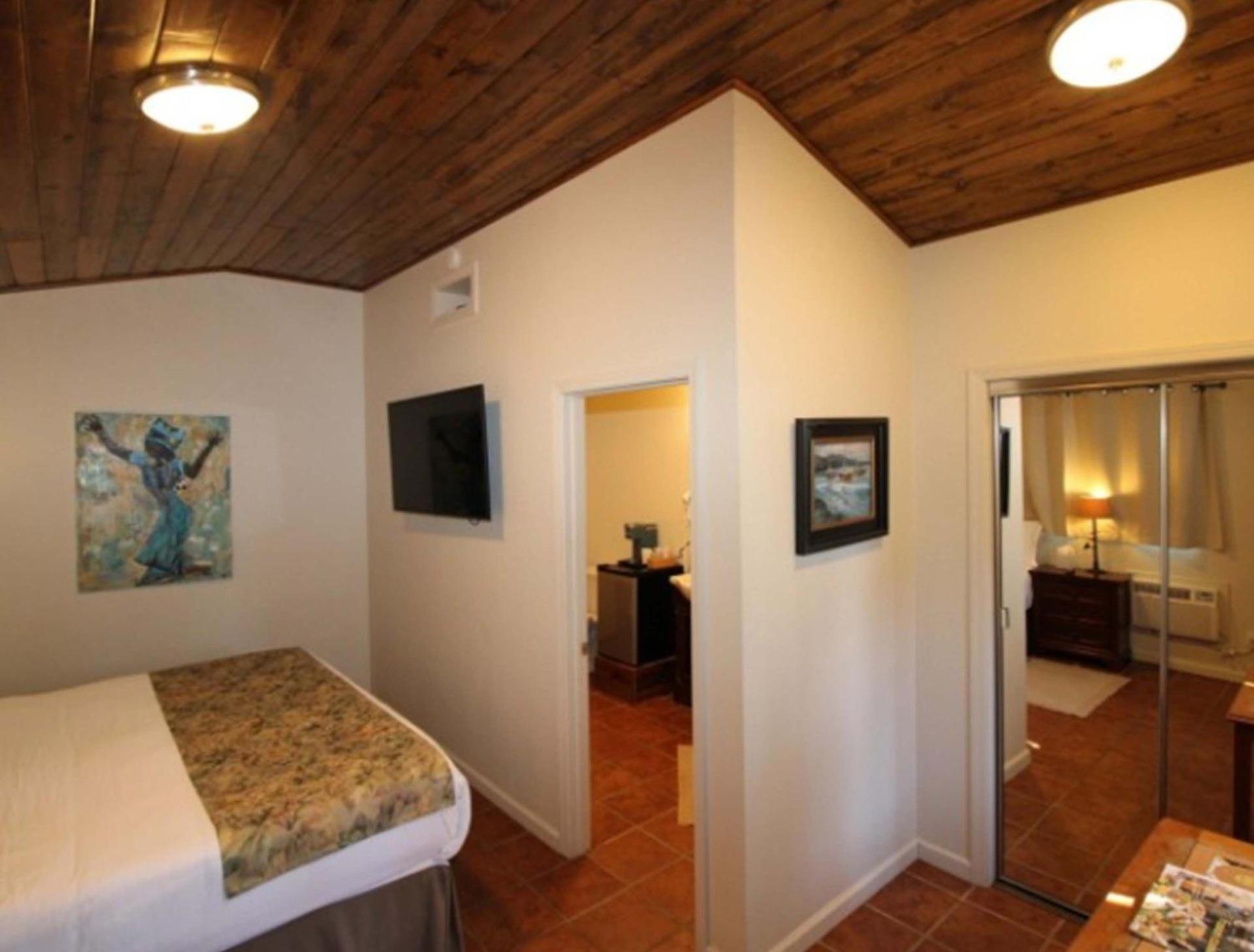 Back Bay Inn photo 39