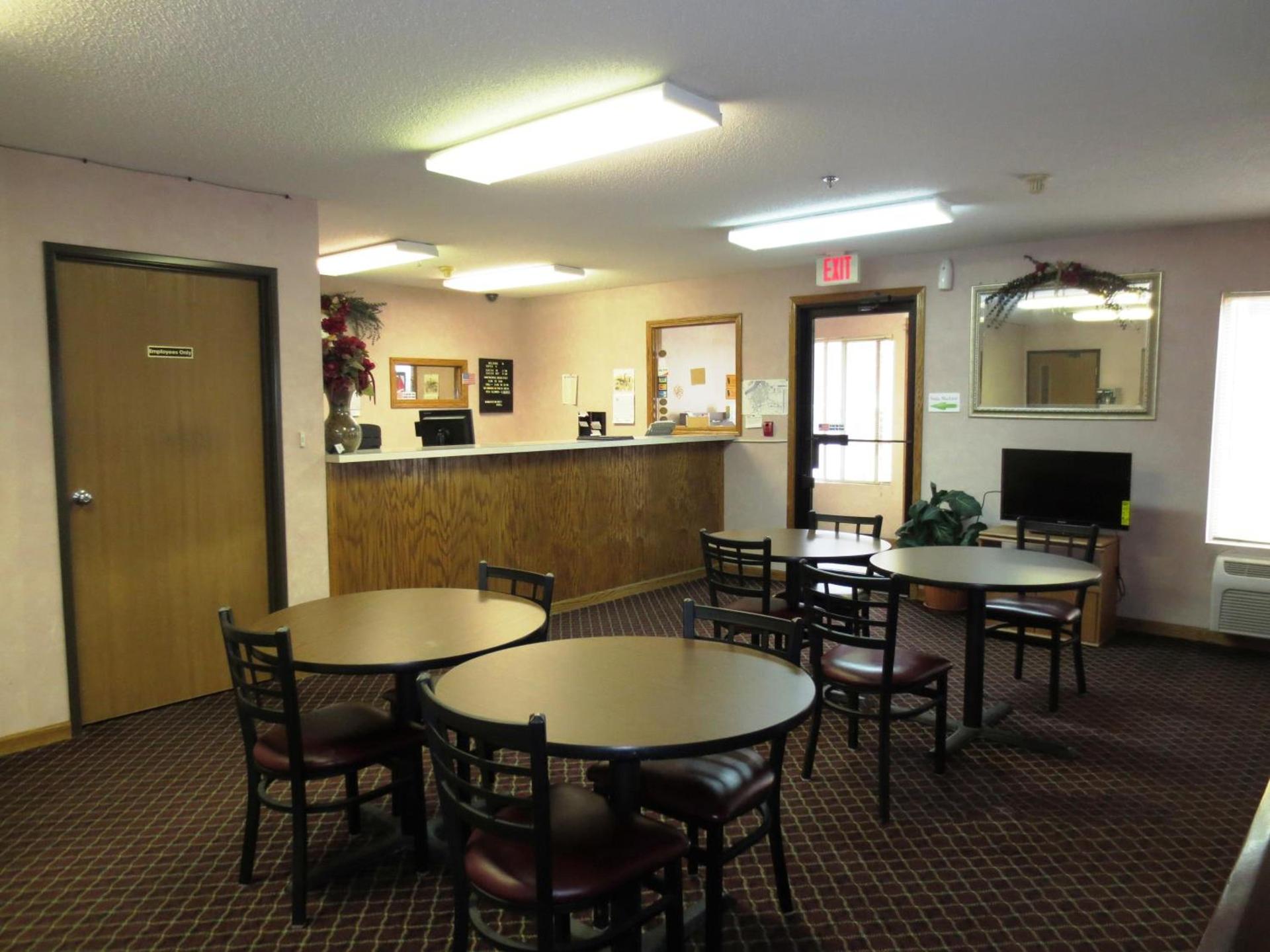 America's Best Value Inn Beardstown photo 8