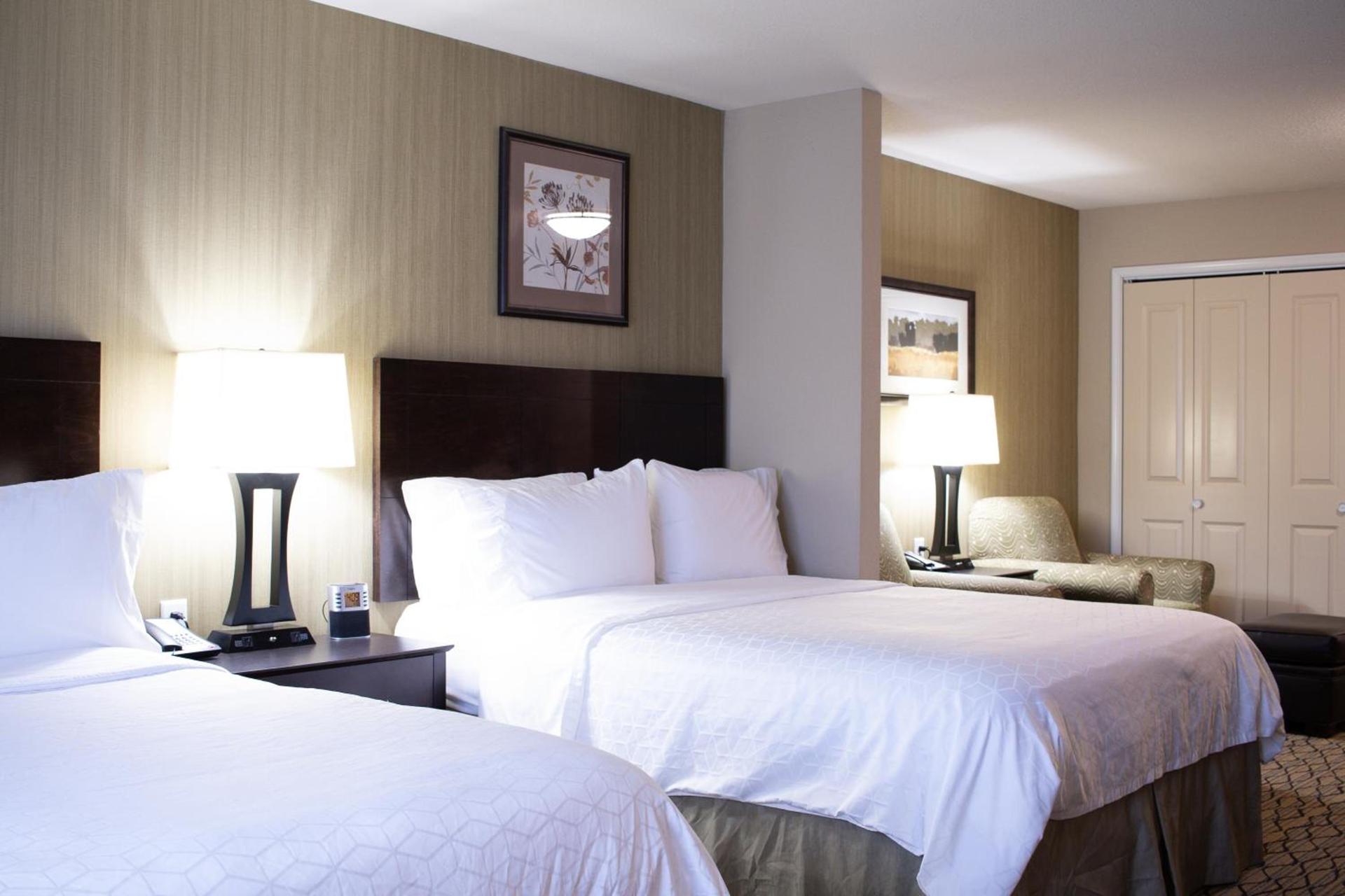 Holiday Inn Express & Suites - Williston by IHG photo 8