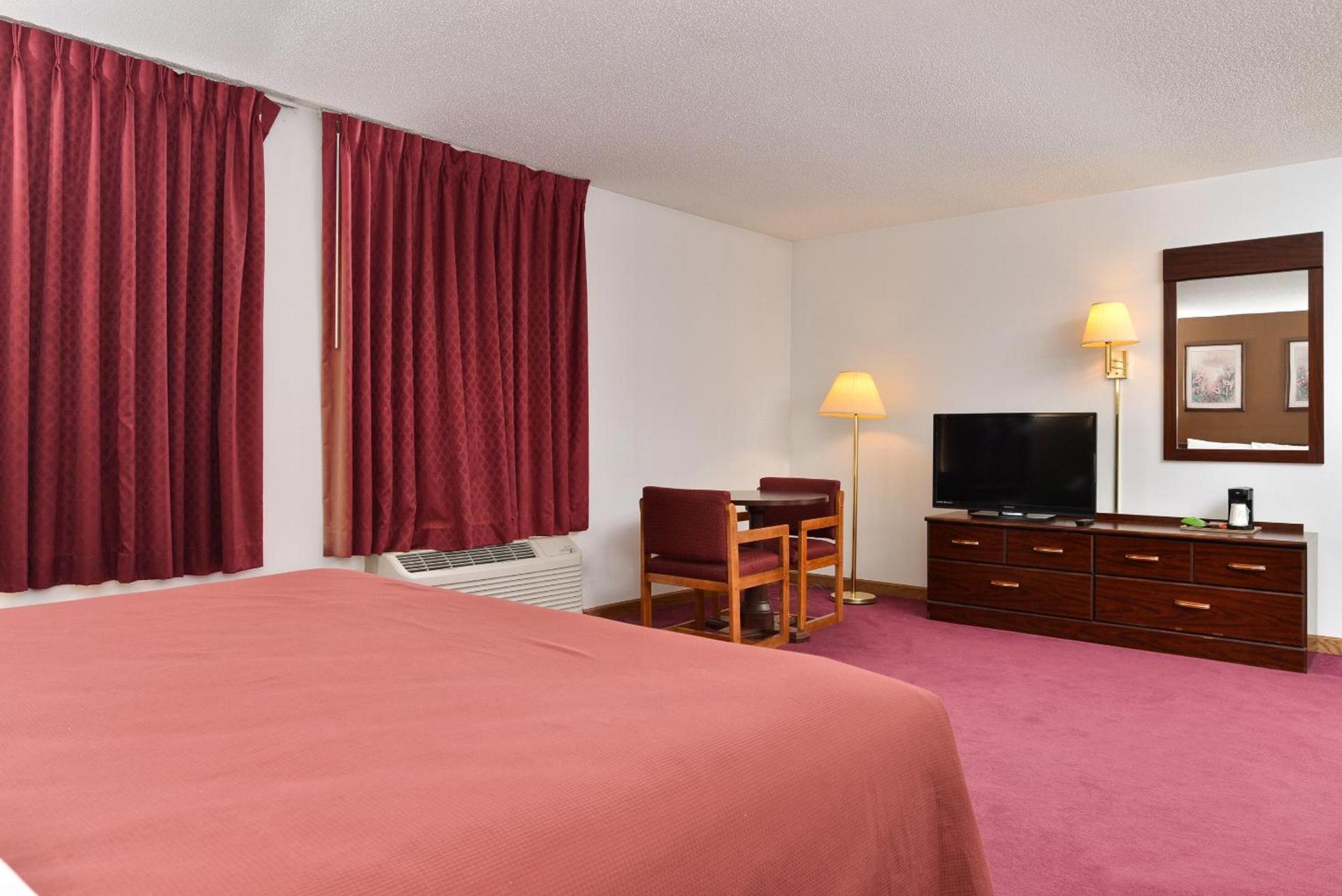 America's Best Value Inn Beardstown photo 6