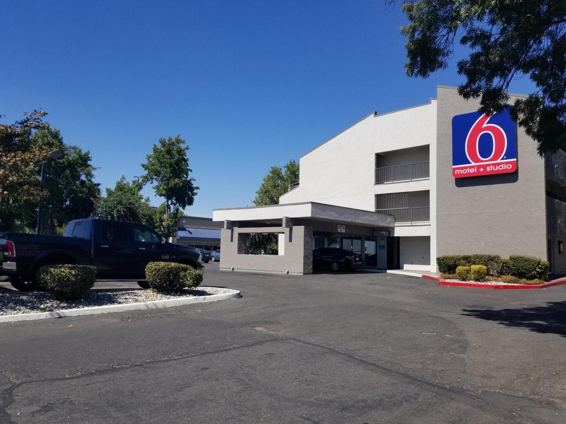Studio 6 Sacramento, CA Natomas photo 1