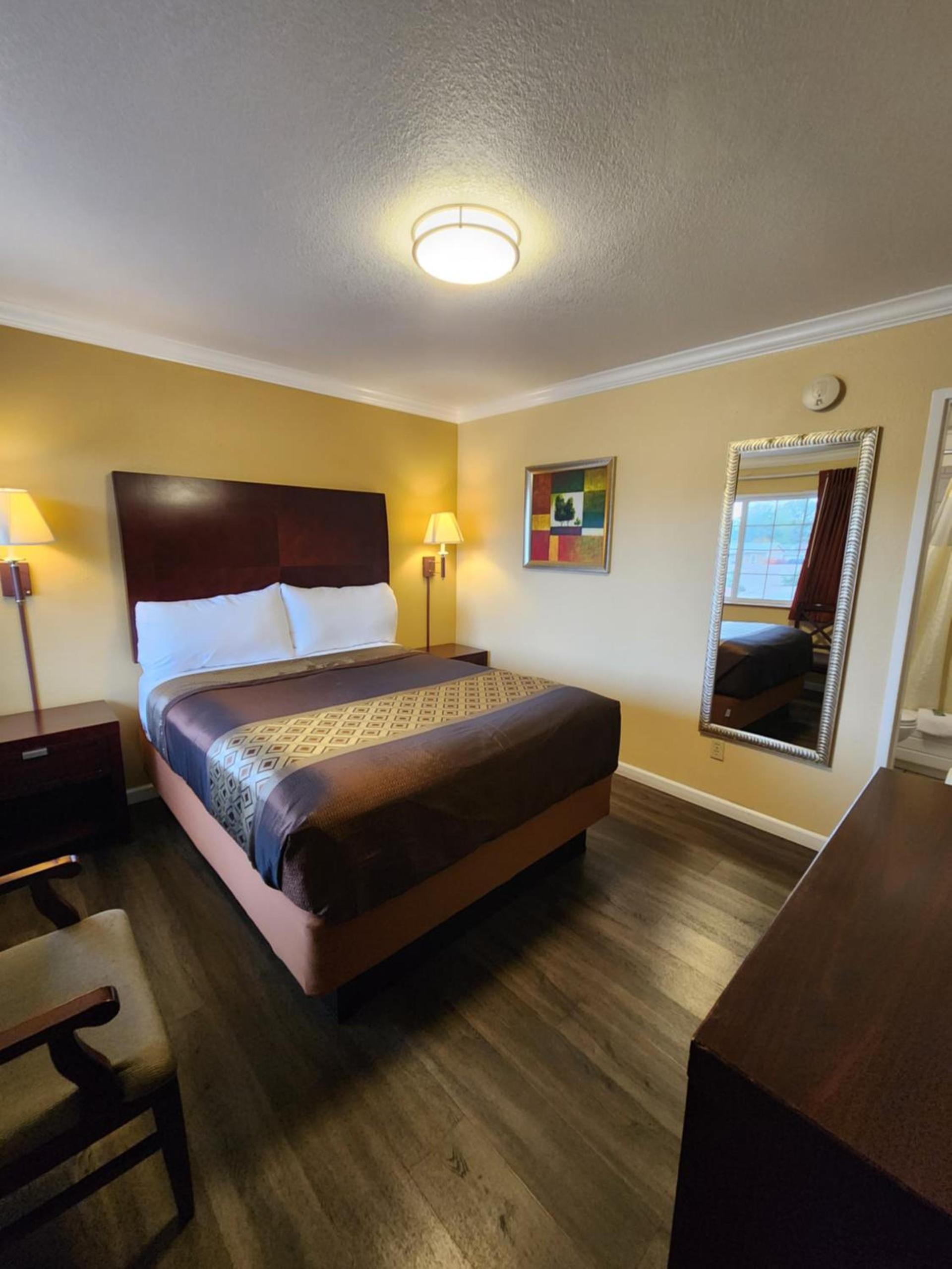 Galaxie Motel photo 13